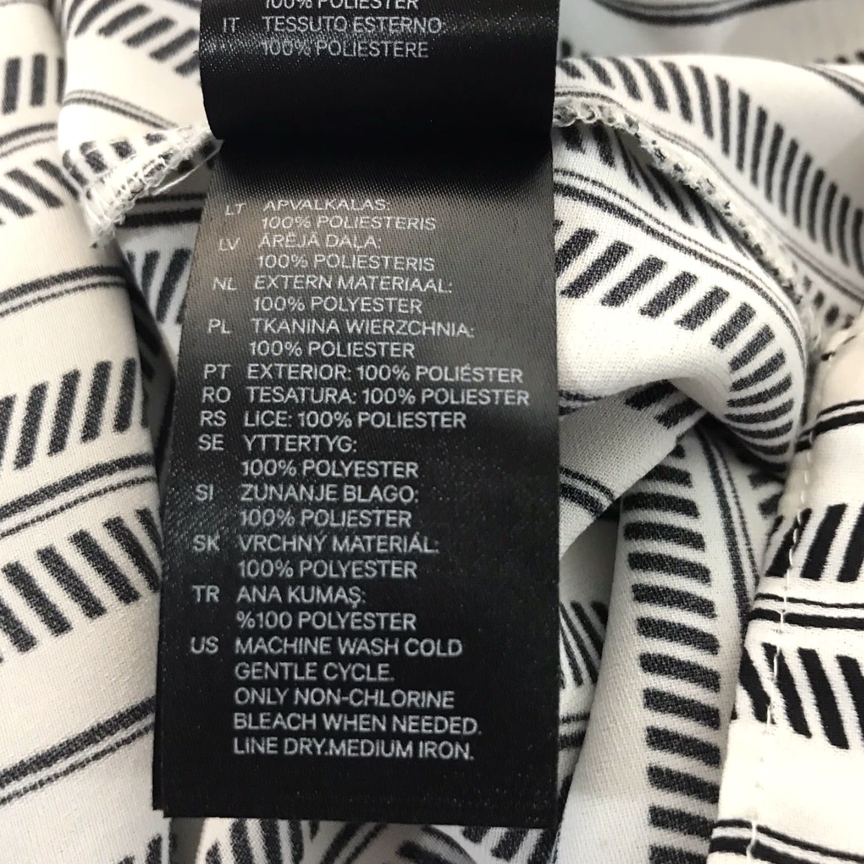H&M H&M Dress A-Line Midi Women Size 8 Black/White Geometric Roll Tab Sleeve V-Neck Drawstring Waist Modern Womens Size M / US 6-8 / IT 42-44 - 5 Thumbnail