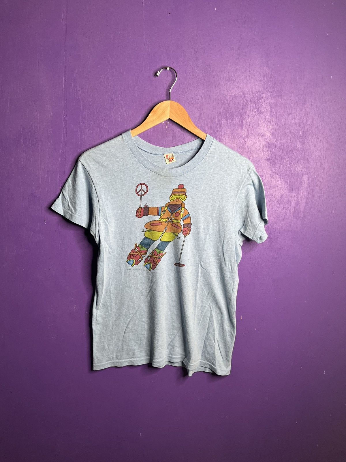 Vintage Vintage 70s hippie ski slope vacation t-shirt Size US M / EU 48-50 / 2 - 1 Thumbnail