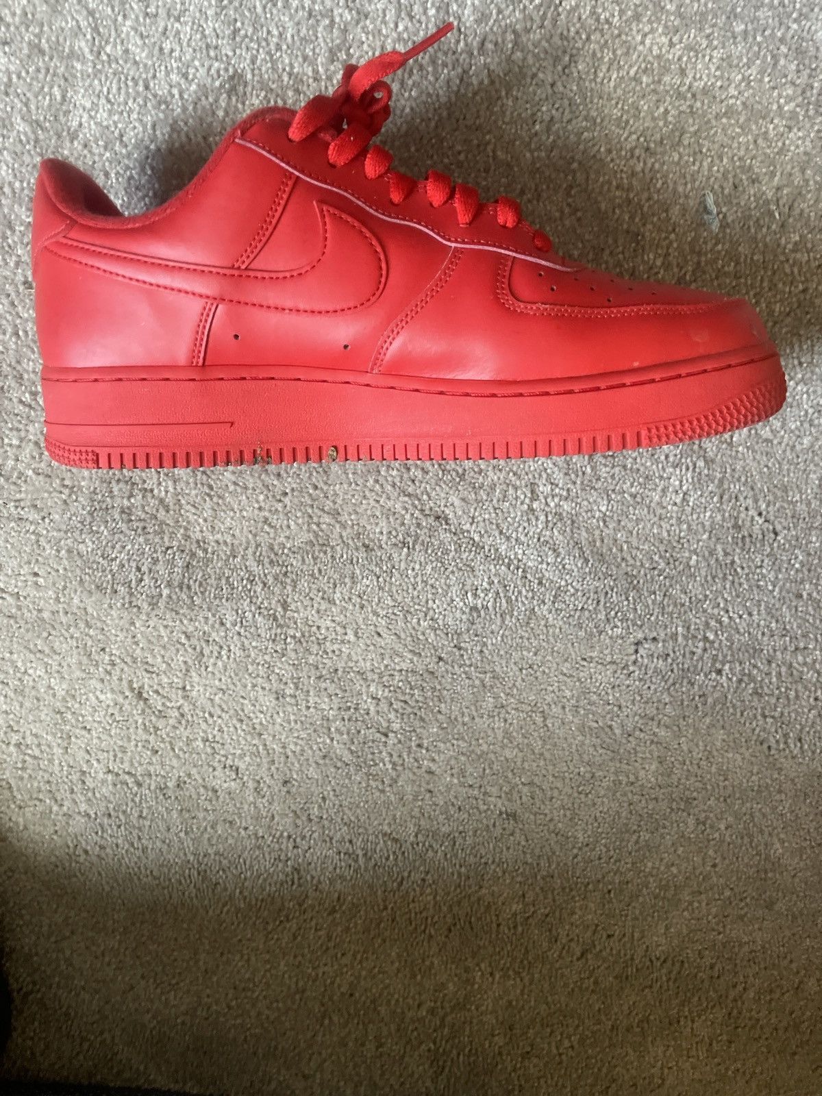 Nike Low top red Air Force 1s Size US 10.5 / EU 43-44 - 6 Thumbnail