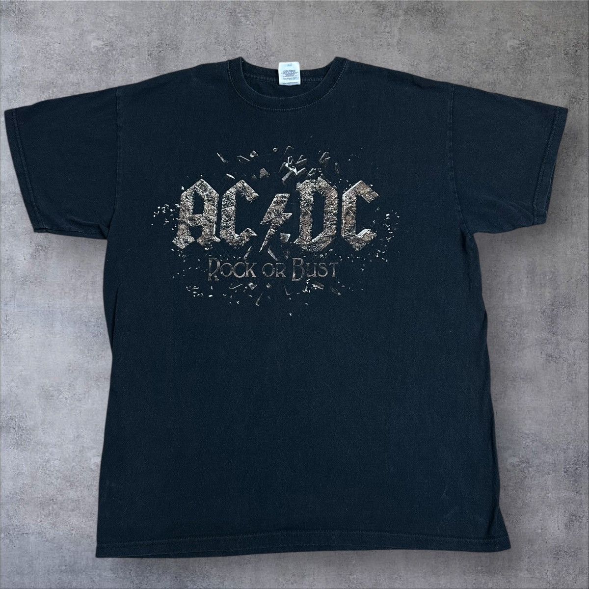 AC/DC × Band Tees 2015 Ac Dc Roc Or Bust In Rock We Trust World Tour T shirt Size US L / EU 52-54 / 3 - 1 Thumbnail