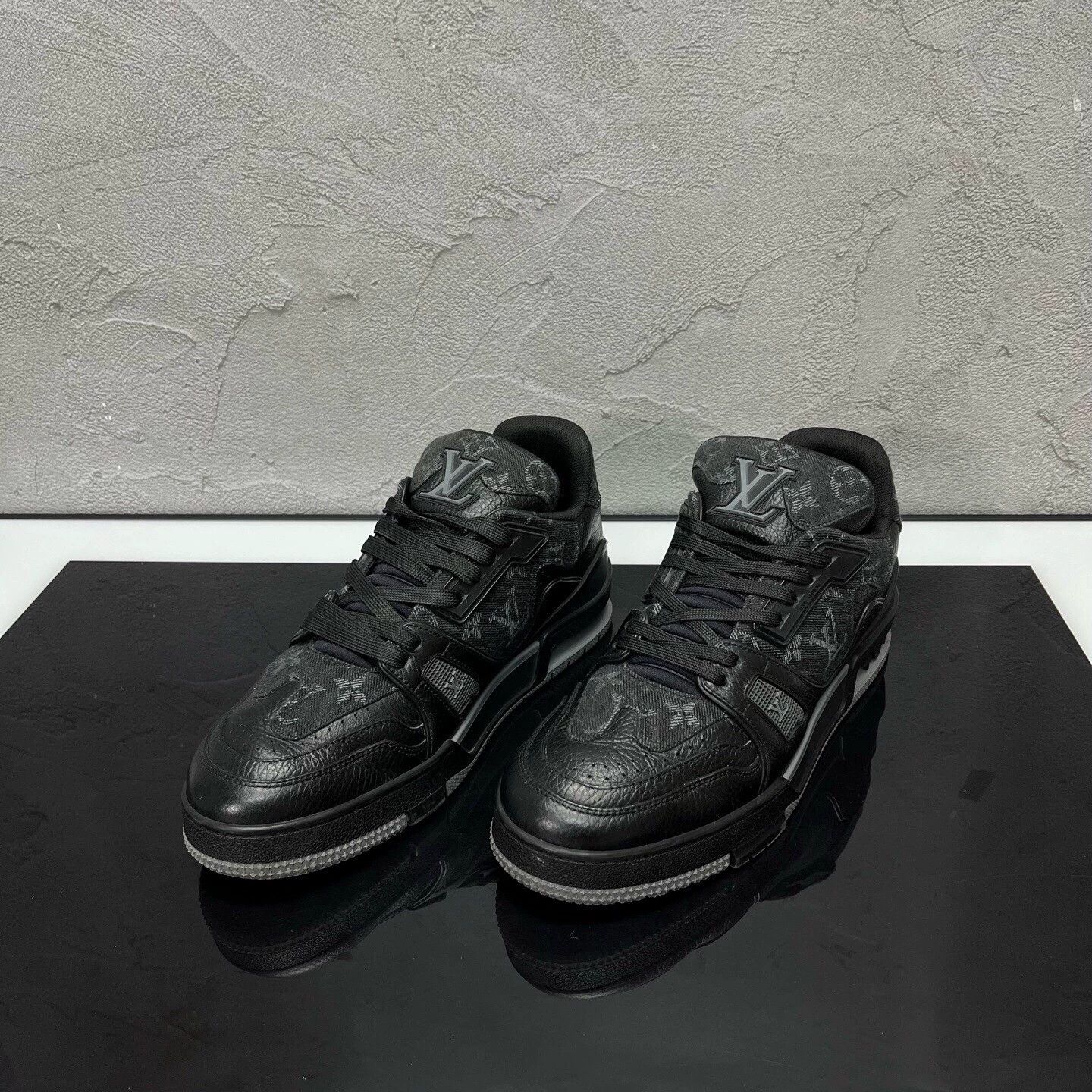 Louis Vuitton Louis Vuitton Nigo collaboration Trainer in black denim Size US 7 / EU 40 - 5 Thumbnail