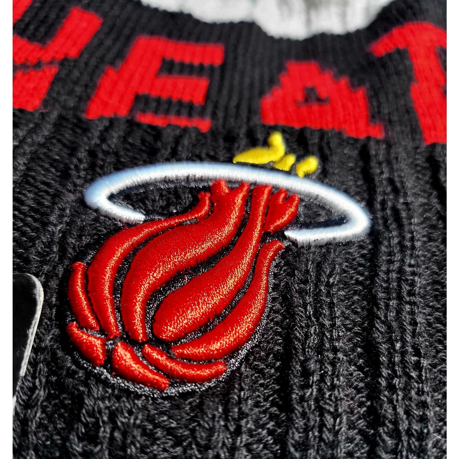 Other NWT Miami Heat Sports Knit Pom Beanie Fleece Lined Size ONE SIZE - 2 Thumbnail