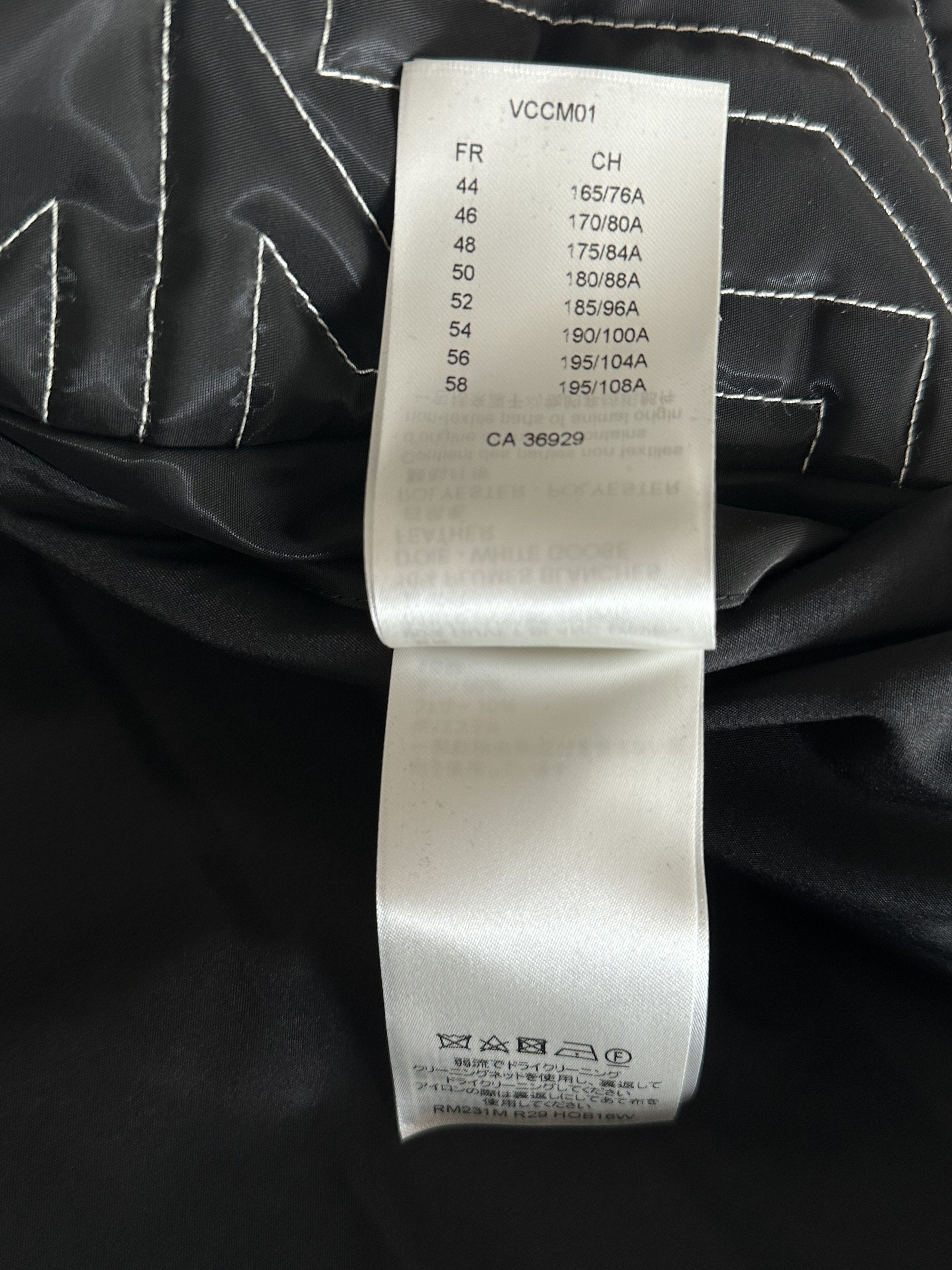Louis Vuitton Louis Vuitton Black & White Snow Capsule Puffer Jacket Size US XXL / EU 58 / 5 - 6 Thumbnail