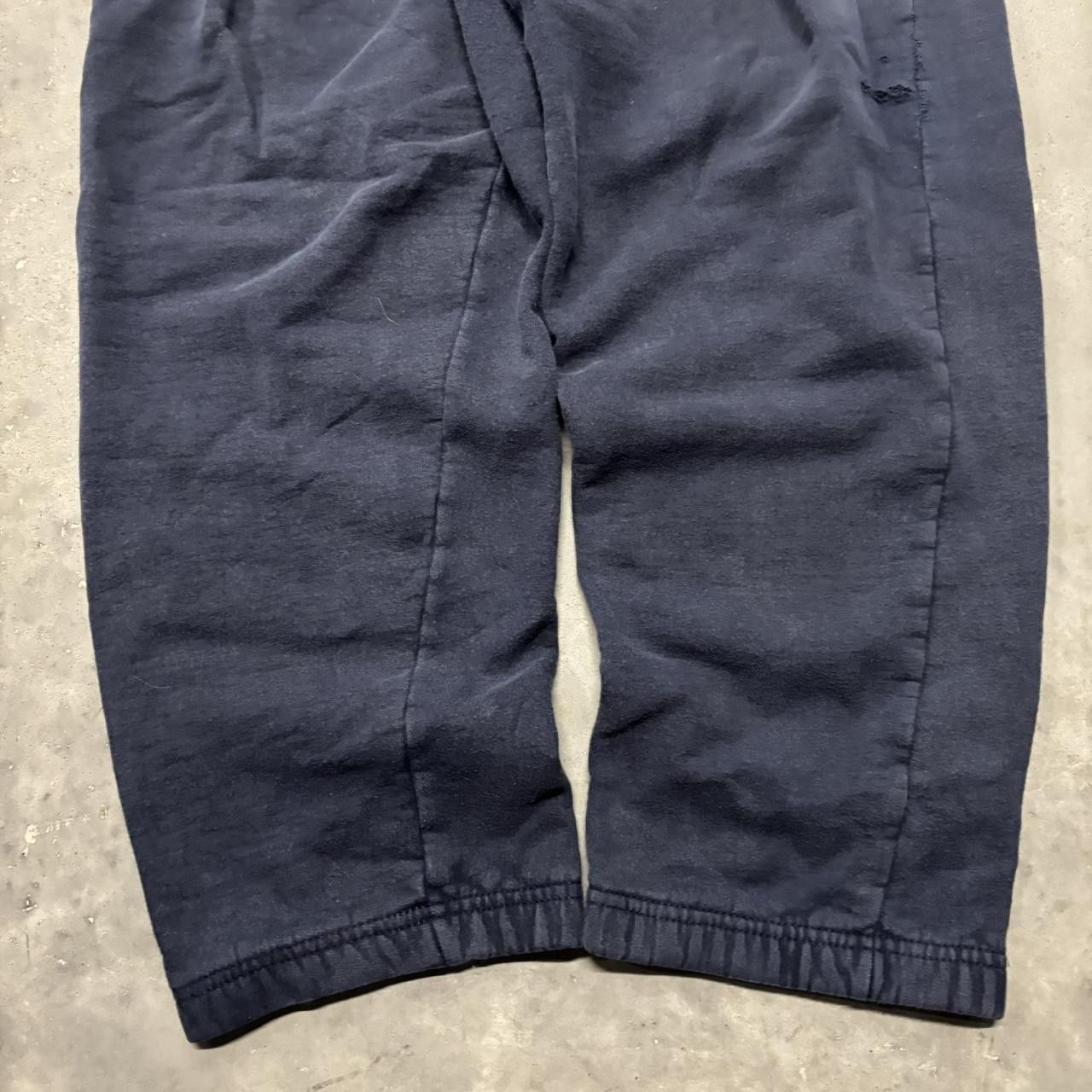 Japanese Brand × Vintage Crazy Vintage Y2K/2000s Faded Navy Blue Essential Sweatpants! Size US 30 / EU 46 - 5 Thumbnail