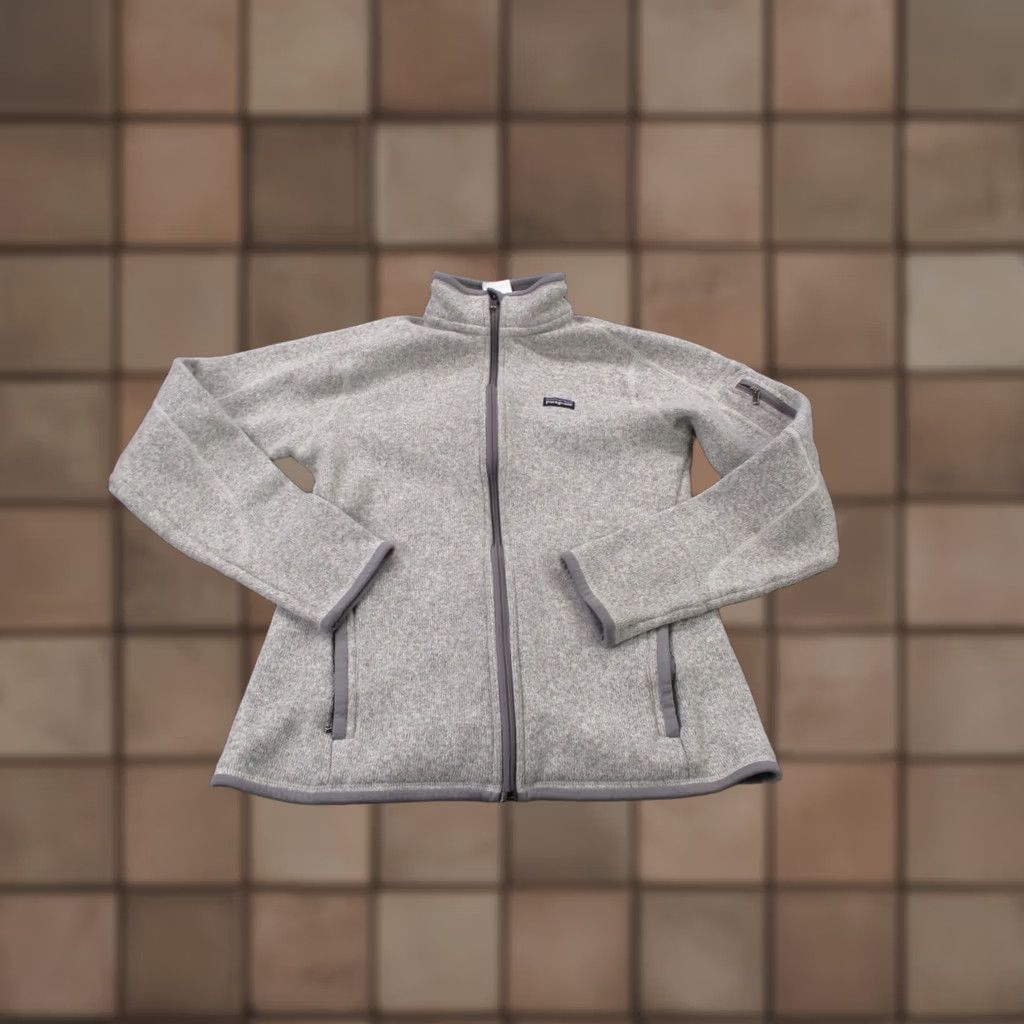Patagonia Patagonia Jacket Womens S Gray Fleece Windbreaker Zip Full Zip Pockets Outdoor 90s-Theme Mens Womens Girls Boys Size S / US 4 / IT 40 - 1 Thumbnail