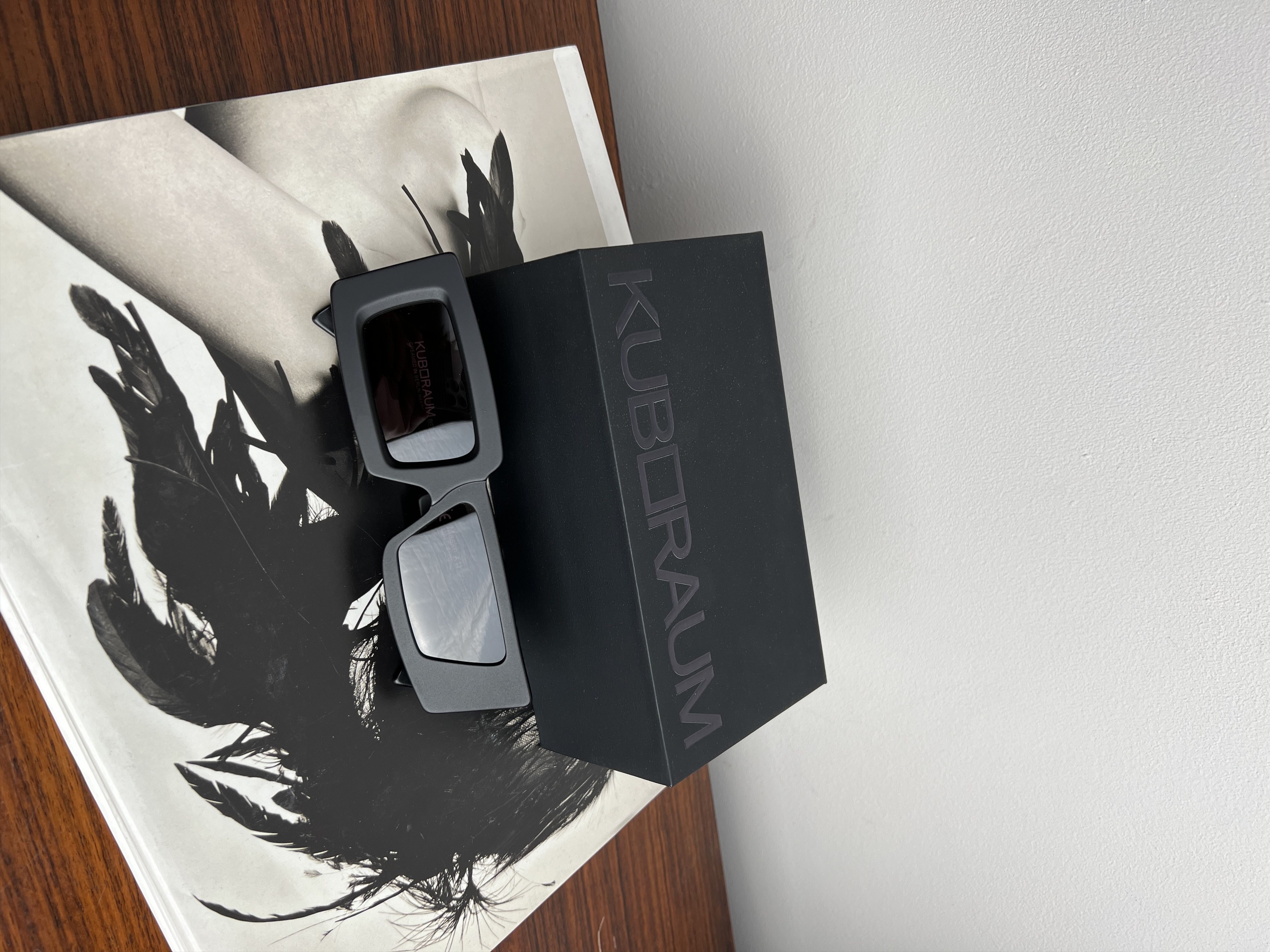 Kuboraum KUBORAUM ABSTRACT CINEMA GLASSES Size ONE SIZE - 3 Thumbnail
