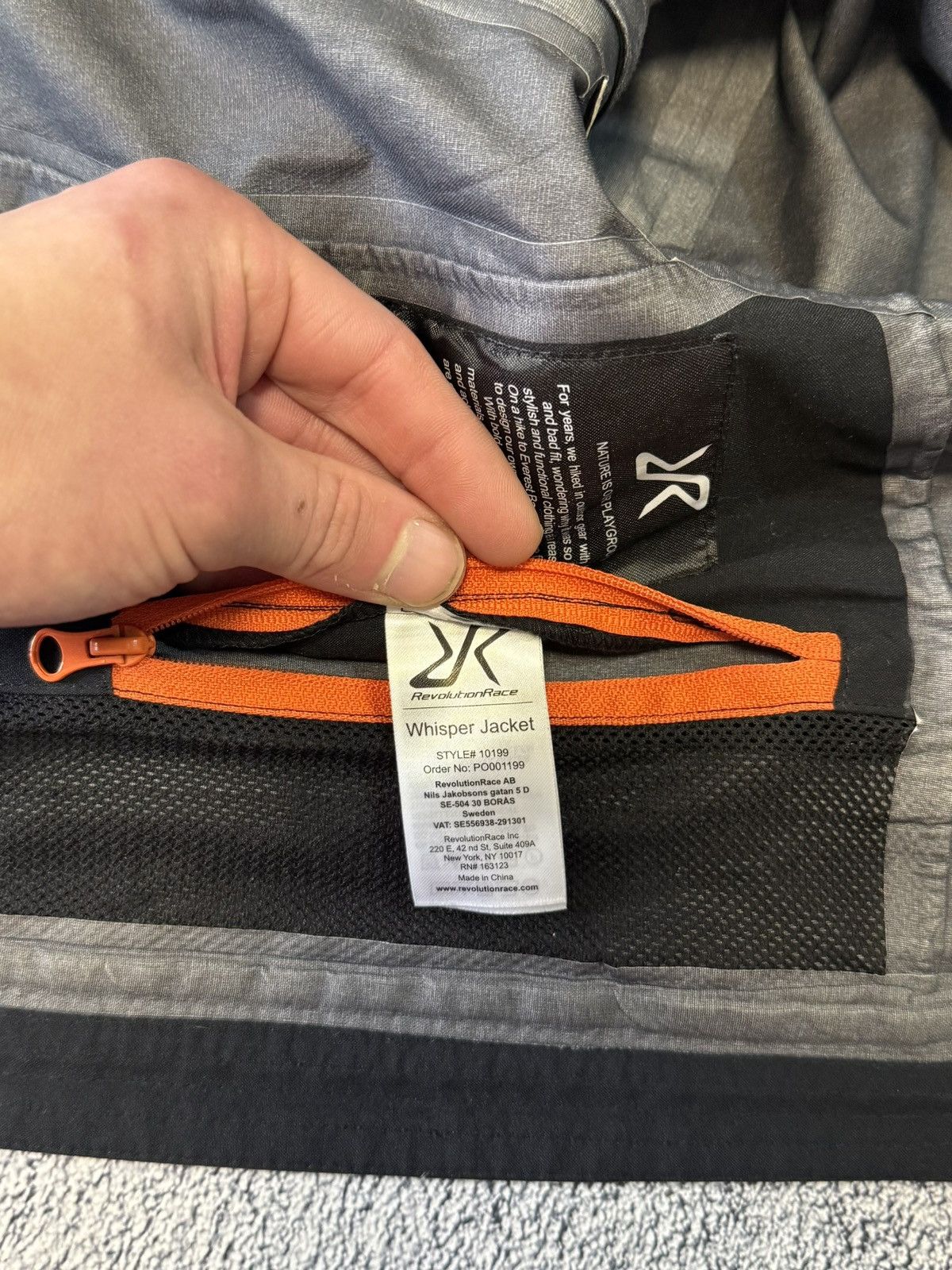Fjallraven RevolutionRace RVRC Whisper Jacket XS Waterproof Hypershell Size XS / US 0-2 / IT 36-38 - 13 Thumbnail