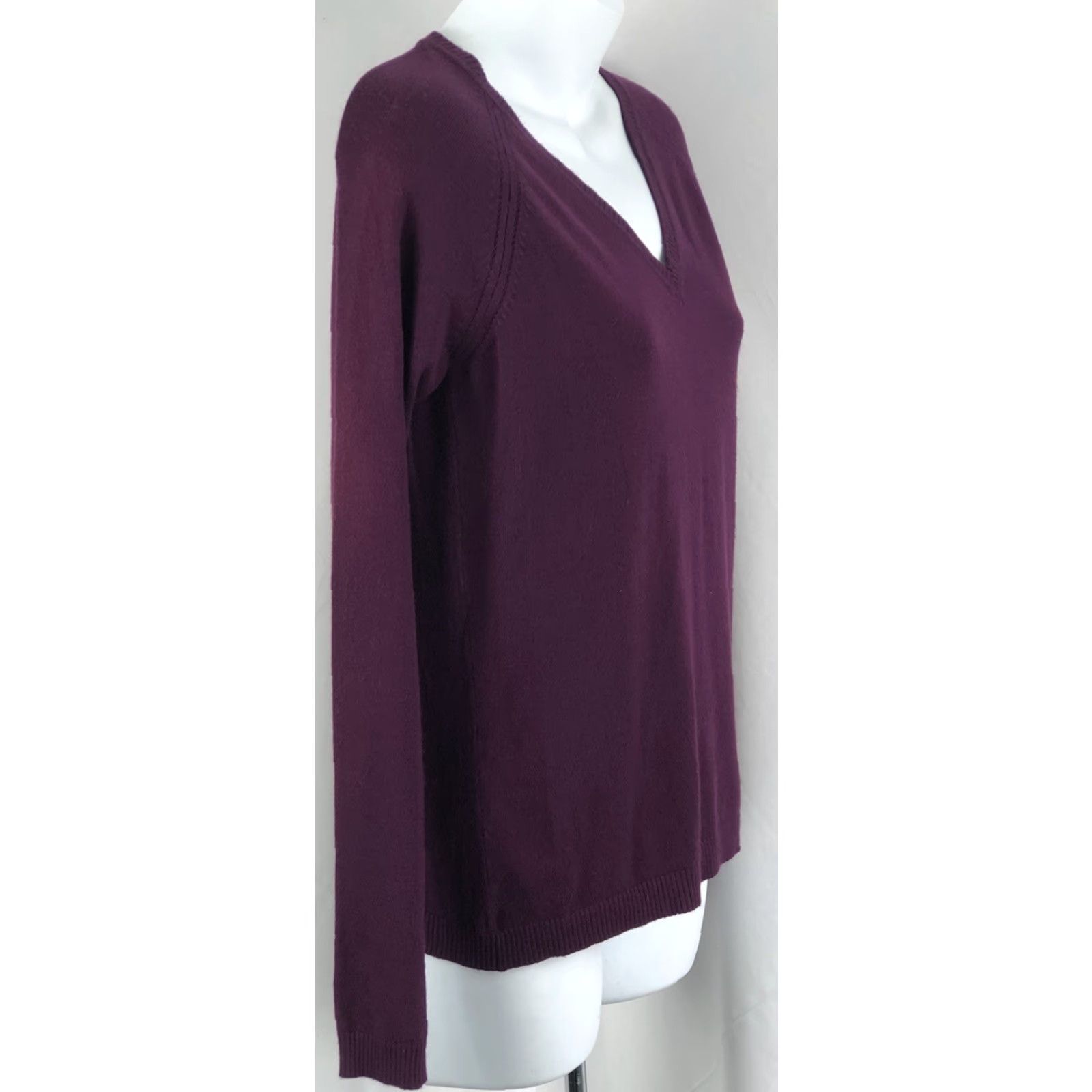 Vintage VINTAGE Attention Sweater Shirt Womens S Burgundy V-Neck Longsleeve Pullover 90s Grunge Academia Size S / US 4 / IT 40 - 2 Thumbnail