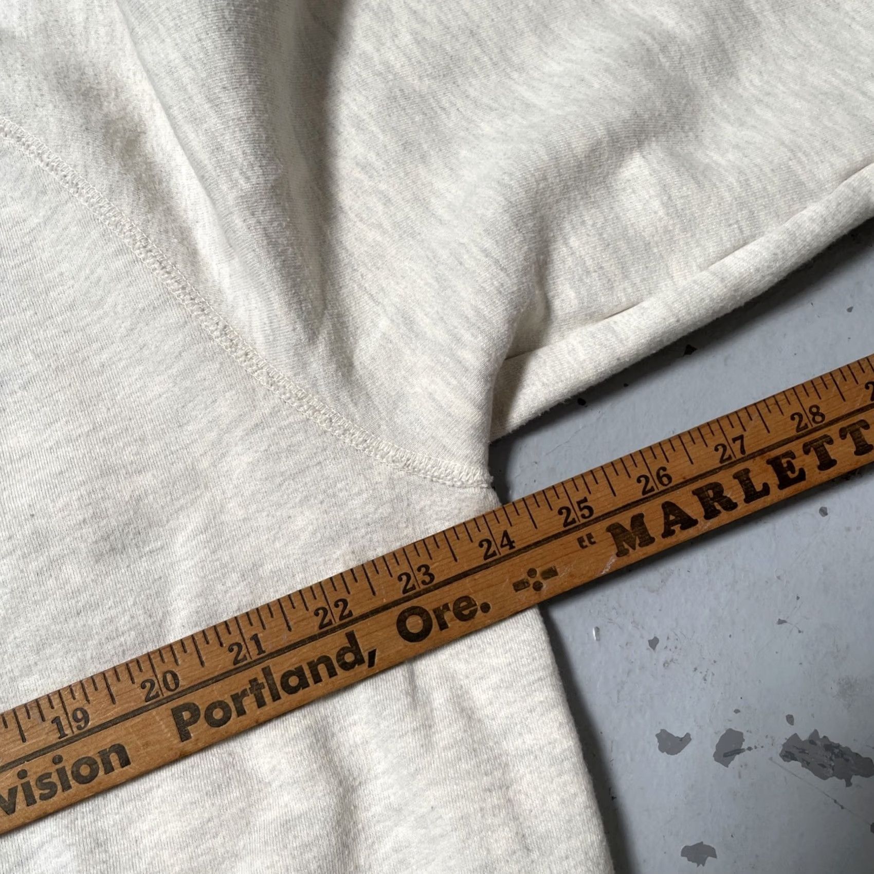 JJJJound JJJJound Standard Issue Cotton Raglan Sweatshirt Unisex Adults XXL Heather Cream USA 90s Hype Designer Athleisure Pullover Shirt Size US XXL / EU 58 / 5 - 3 Thumbnail