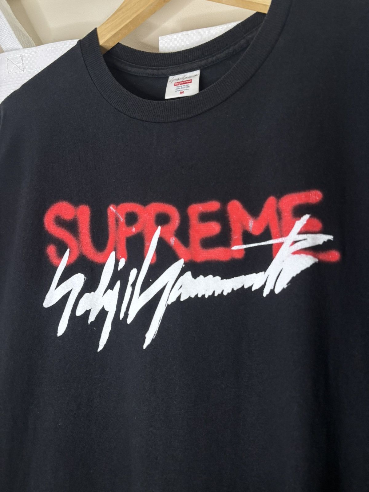 Supreme × Yohji Yamamoto Supreme x Yohji Yamamoto Logo Tee Black FW20 Size US M / EU 48-50 / 2 - 2 Thumbnail