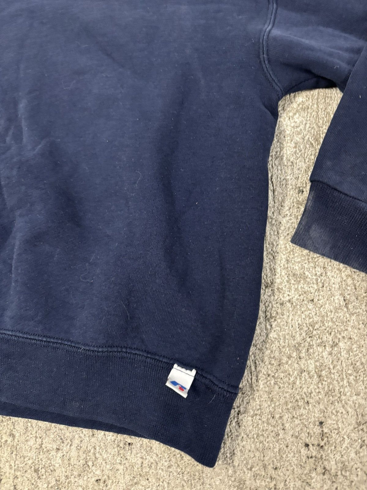 Russell Athletic × Vintage Navy Blank Russell athletic crewneck sweatshirt Size US L / EU 52-54 / 3 - 2 Thumbnail