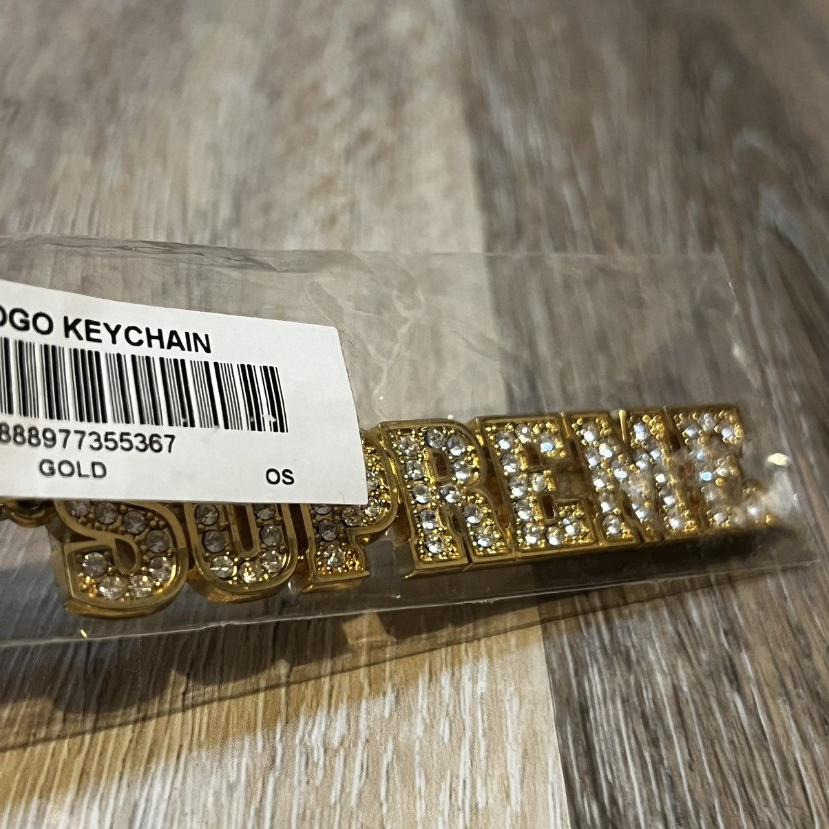 Supreme Supreme Block Logo Keychain Gold Size ONE SIZE - 16 Thumbnail