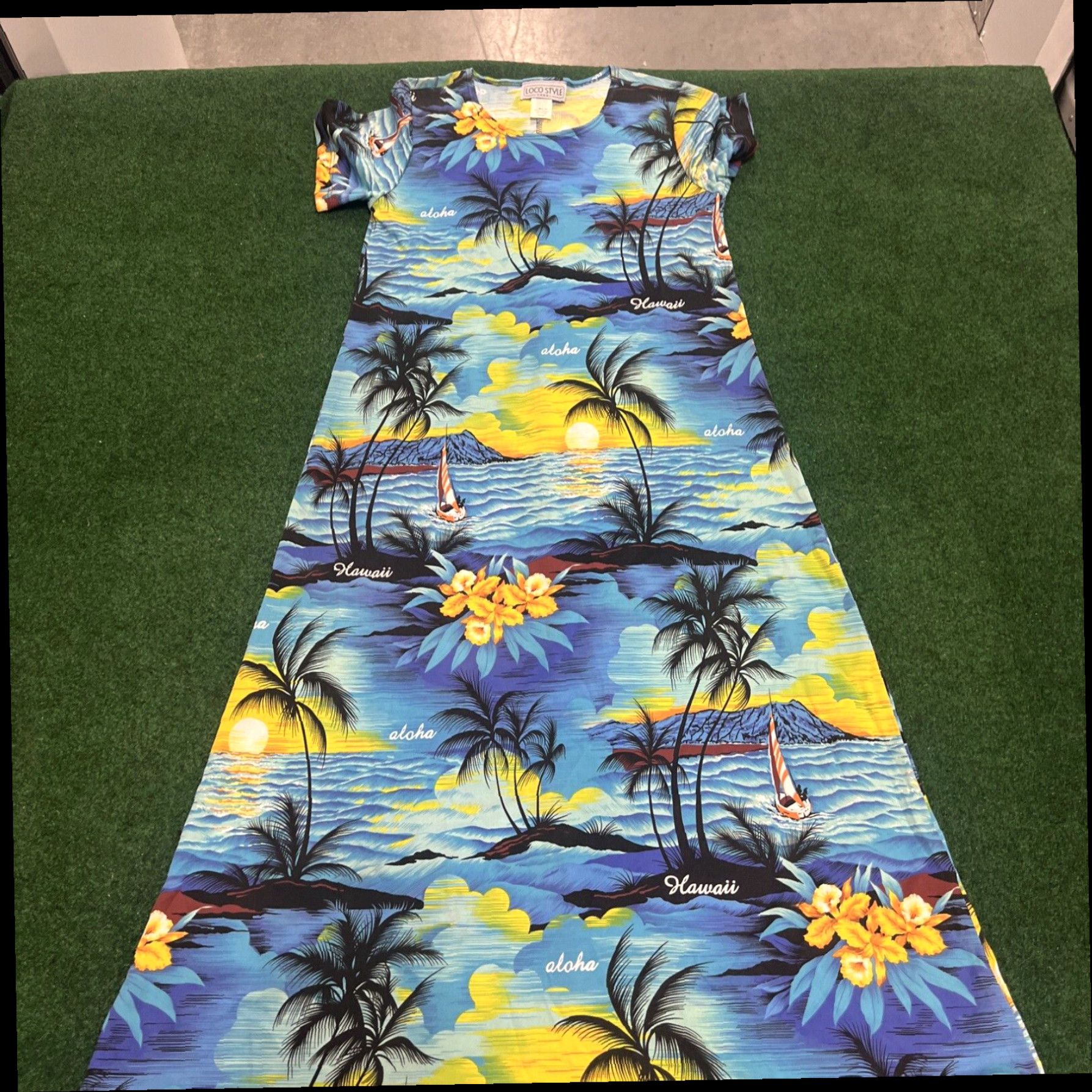 Vintage Loco Style Design Hawaii Long Dress Small Hawaiian Dress Beach Summer Cover Up Size S / US 4 / IT 40 - 1 Thumbnail