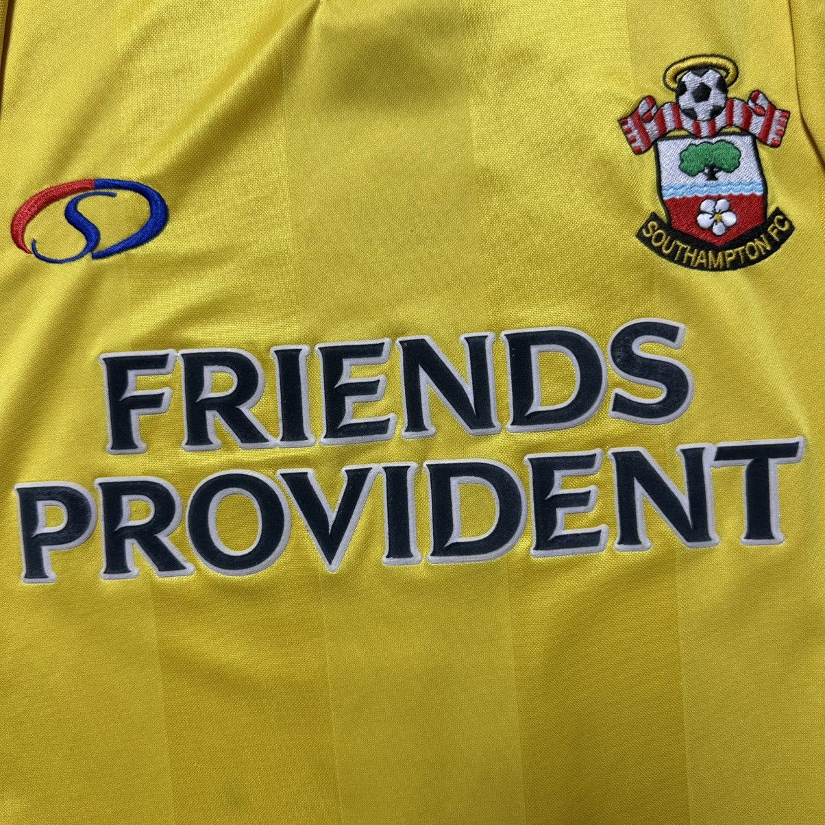 Vintage SOUTHAMPTON 2003/2004 FOOTBALL SOCCER AWAY JERSEY #9 BEATTIE Size US M / EU 48-50 / 2 - 5 Thumbnail