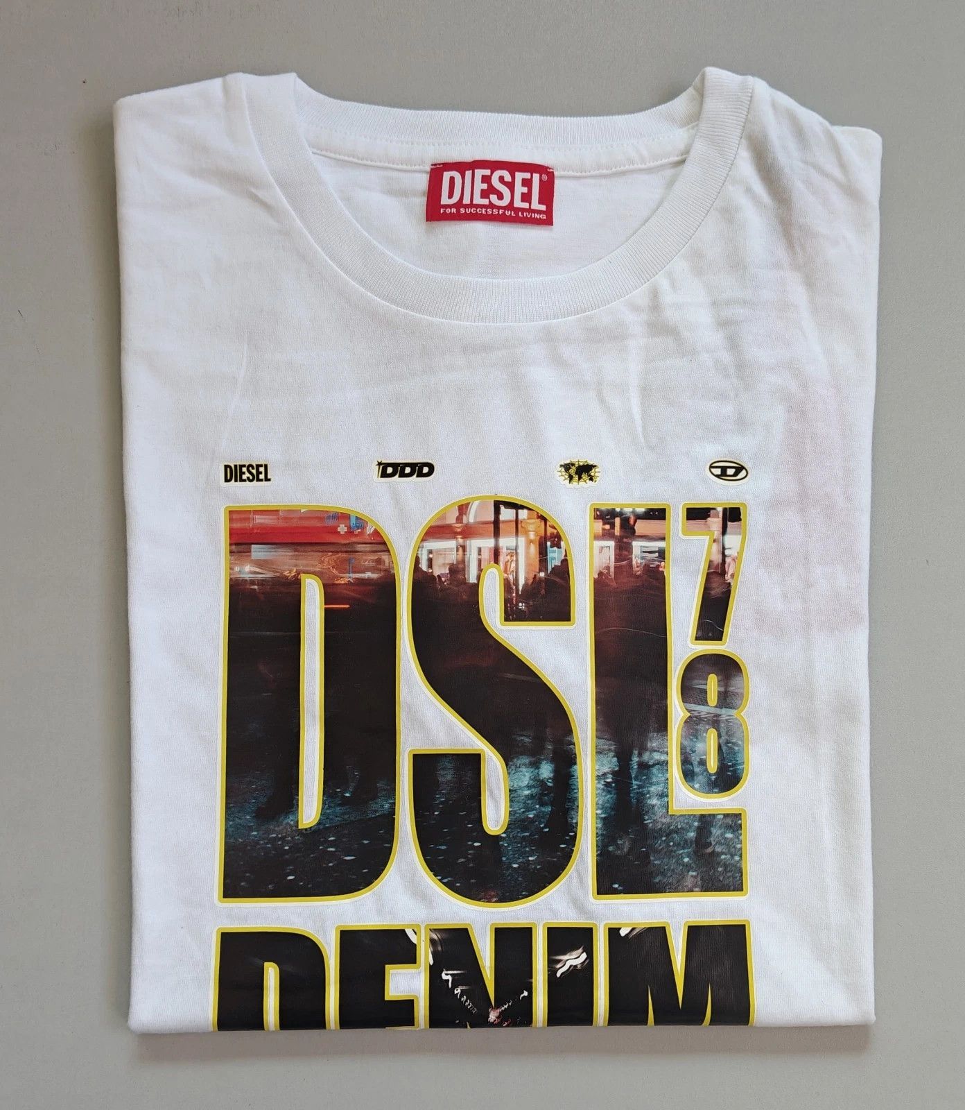 Diesel DIESEL White T-shirt with DSL 78 Denim print T 4152 Size US M / EU 48-50 / 2 - 1 Thumbnail