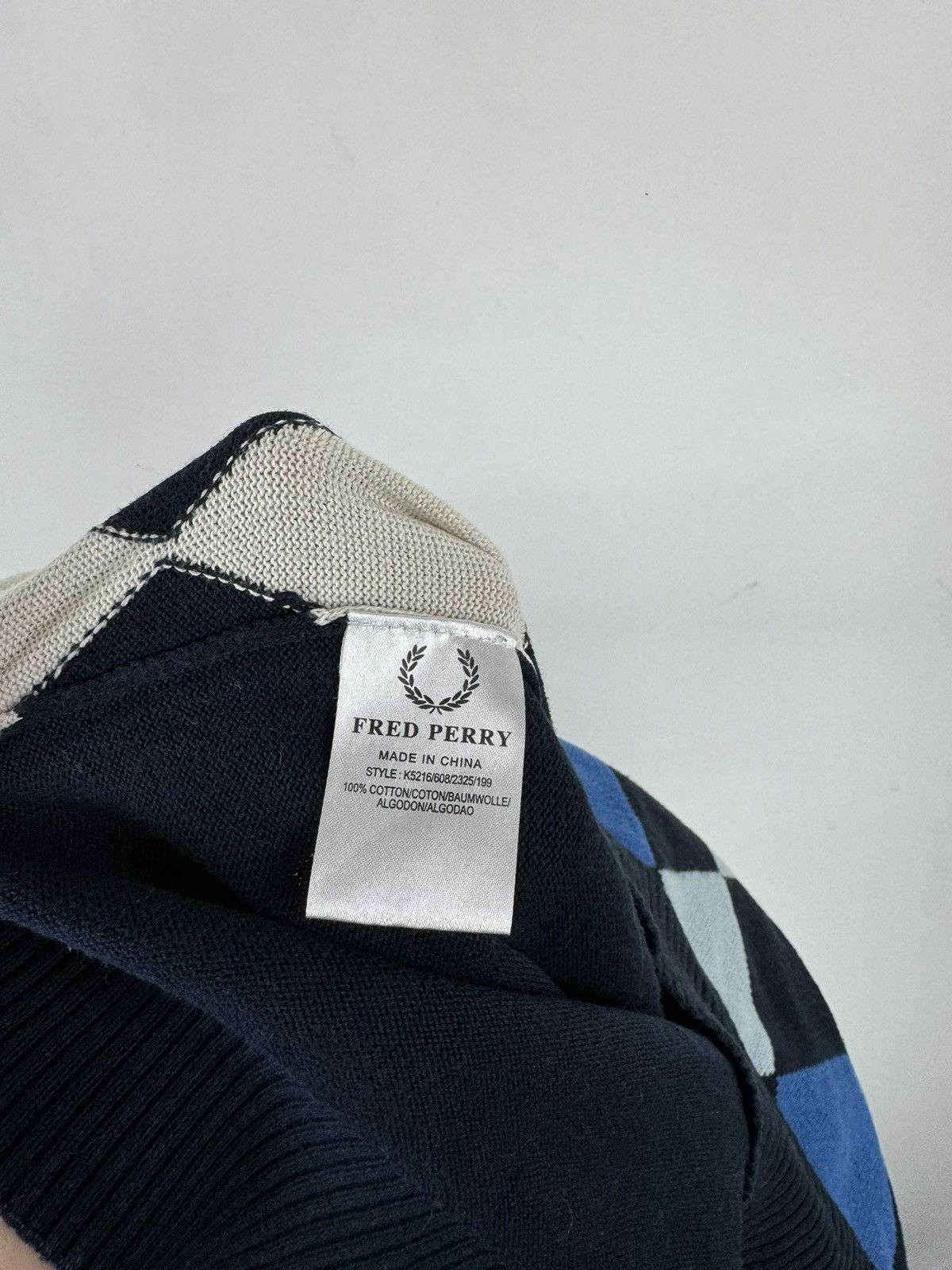 Fred Perry Vintage Fred Perry V-Neck Cotton Jumper Size US S / EU 44-46 / 1 - 4 Thumbnail