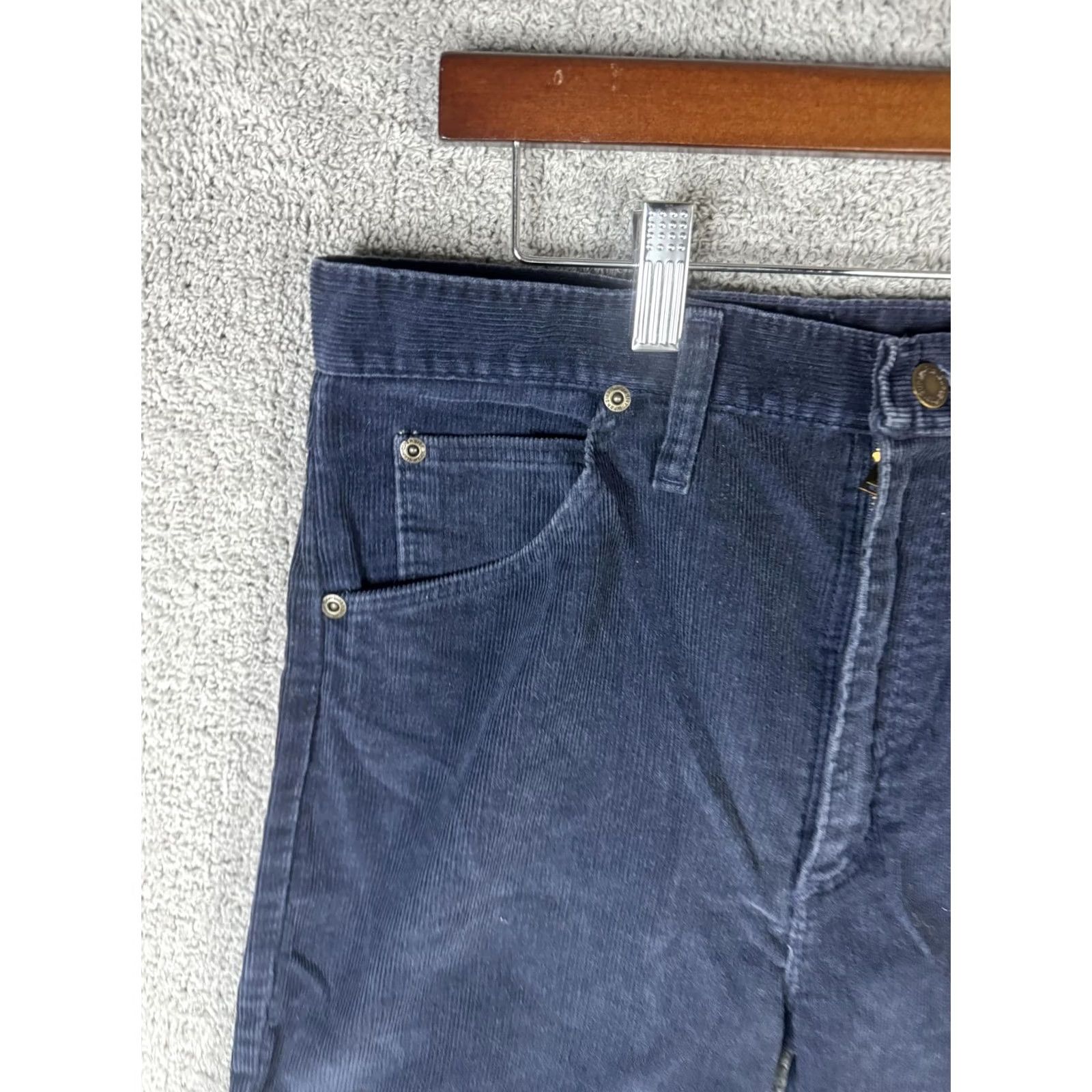 Wrangler VINTAGE Wrangler Corduroy Chino Pants Mens 31x32 Blue Regular Fit USA 82660NV Size US 31 - 2 Thumbnail