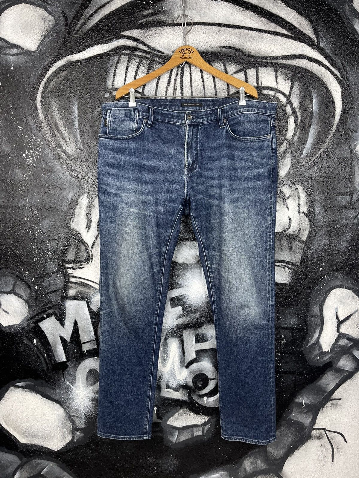 John Varvatos John Varvatos Bowery Slim Straight Jeans Men’s Size 38 Size US 38 / EU 54 - 2 Thumbnail