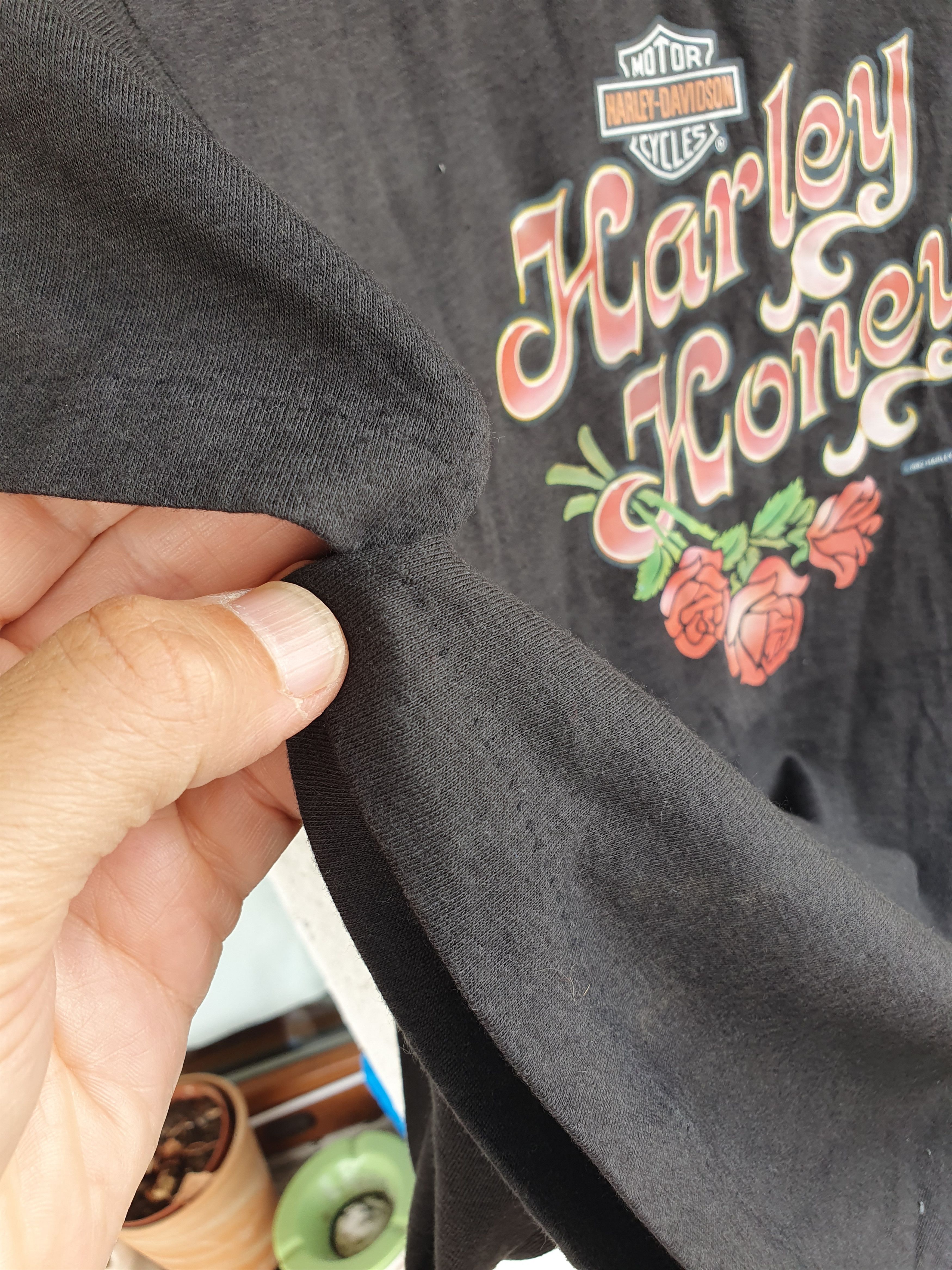 Harley Davidson Harley Davidson Harley Honey Vtg 1982 Made in USA t-shirt Size US M / EU 48-50 / 2 - 5 Thumbnail