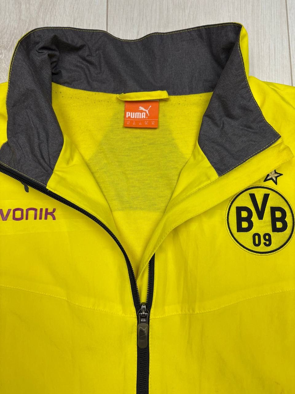 Puma Puma BORUSSIA Dortmund Soccer Windbreaker Vintage Jacket Size US XL / EU 56 / 4 - 4 Thumbnail