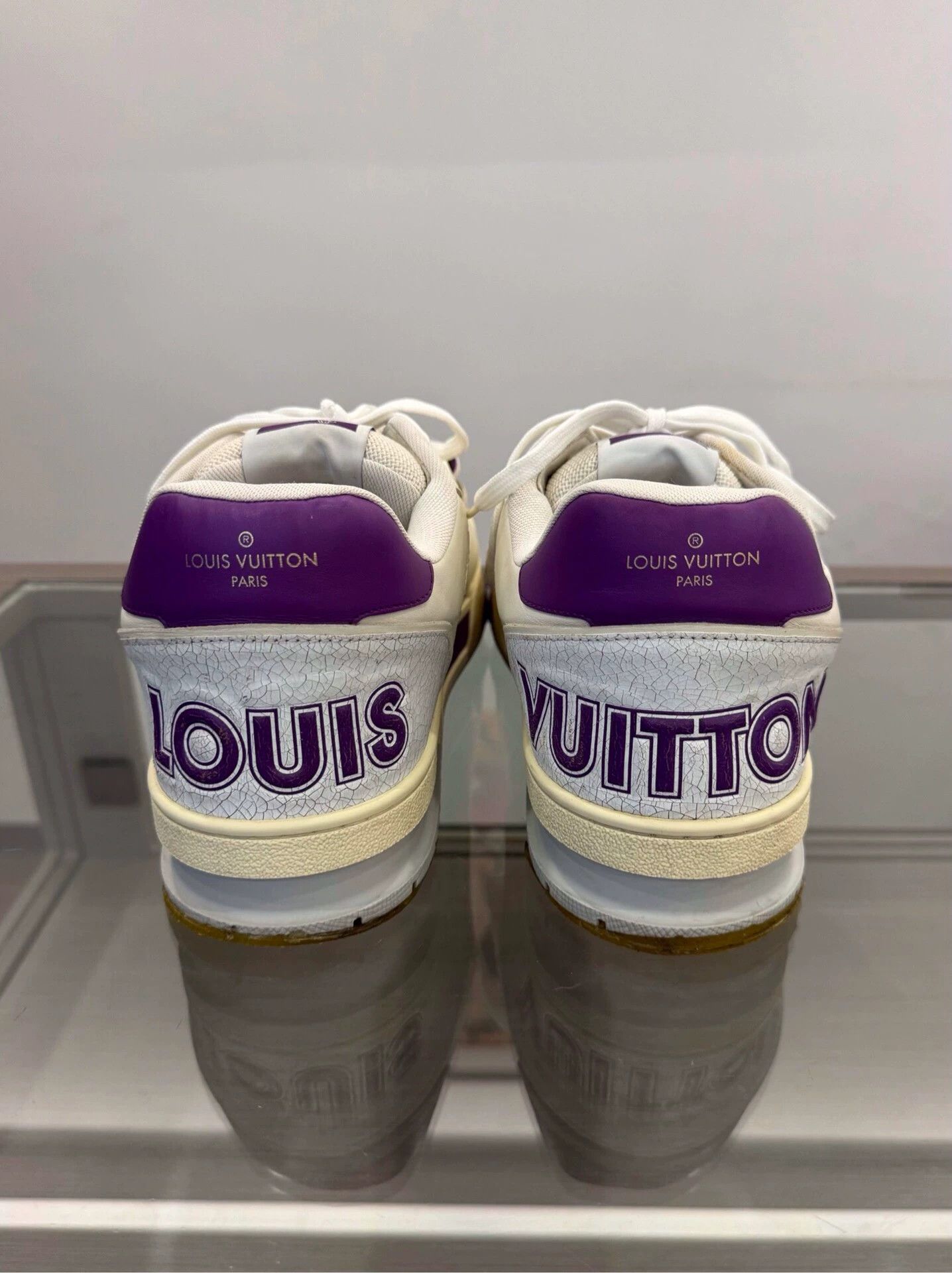 Louis Vuitton Louis Vuitton (LV) men's white and purple trainer sneakers Size US 11 / EU 44 - 5 Thumbnail