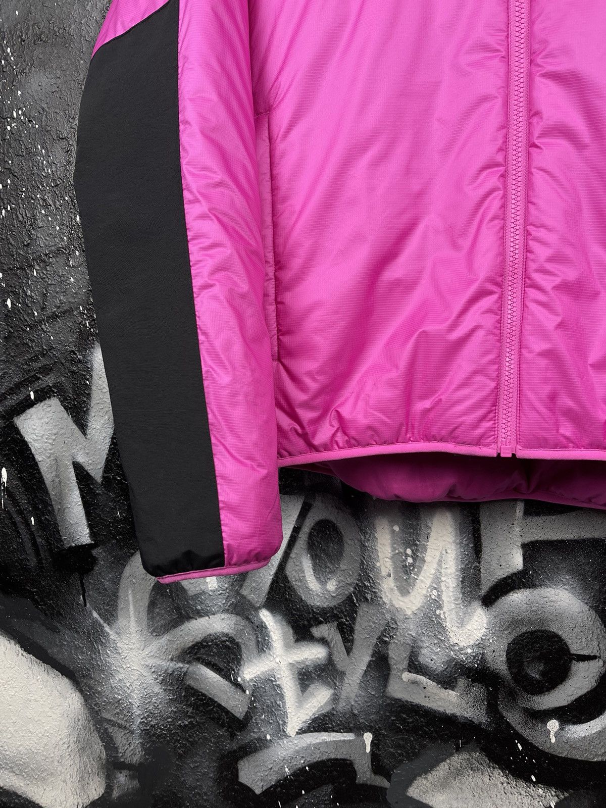 Nike ACG Nike ACG Primaloft Pink Full Zip Hooded Jacket Men’s Size M Size US M / EU 48-50 / 2 - 7 Thumbnail