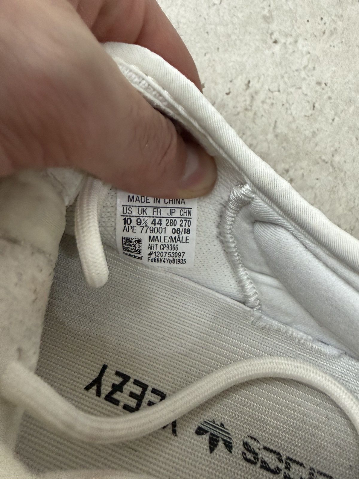 Adidas × Kanye West Adidas Yeezy Boost 350 V2 Size US 10 / EU 43 - 5 Thumbnail