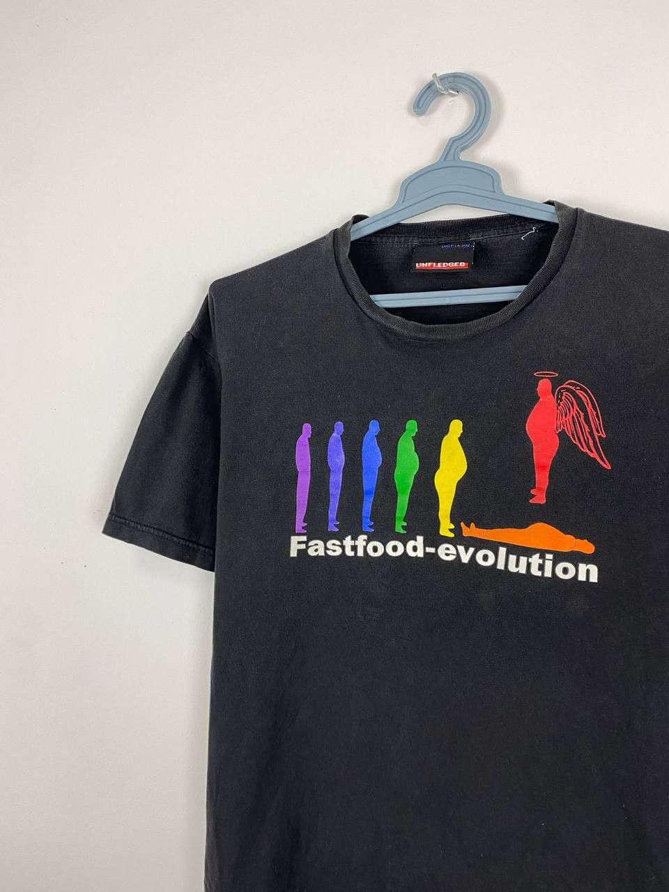 Vintage Unfledged Fastfood Evolution Vintage Faded T-Shirt Size US L / EU 52-54 / 3 - 1 Thumbnail