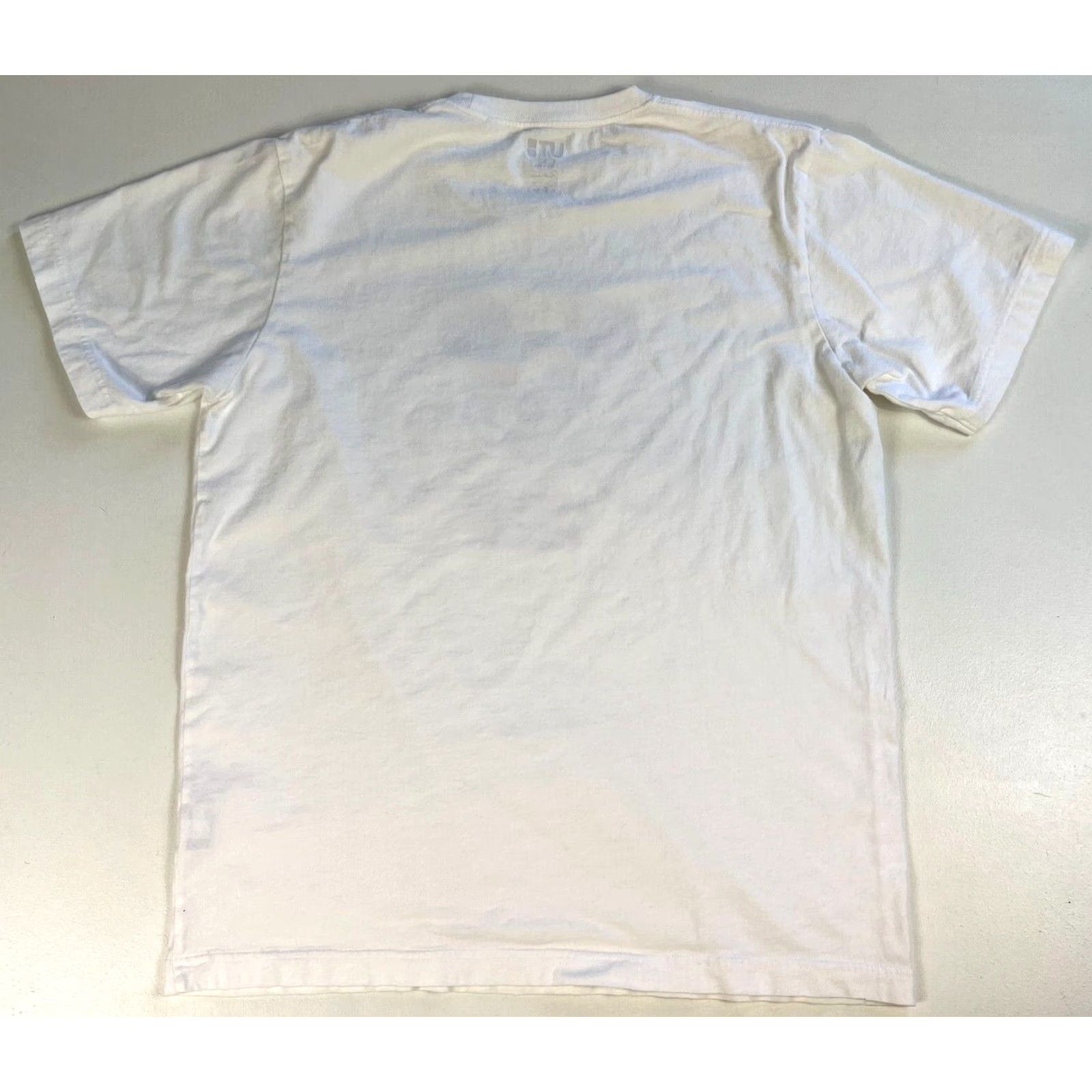 Uniqlo Uniqlo Mickey Mouse 3D T-Shirt Unisex Adults Sz M White Cotton Crew Neck Short Sleeve Size US M / EU 48-50 / 2 - 2 Thumbnail