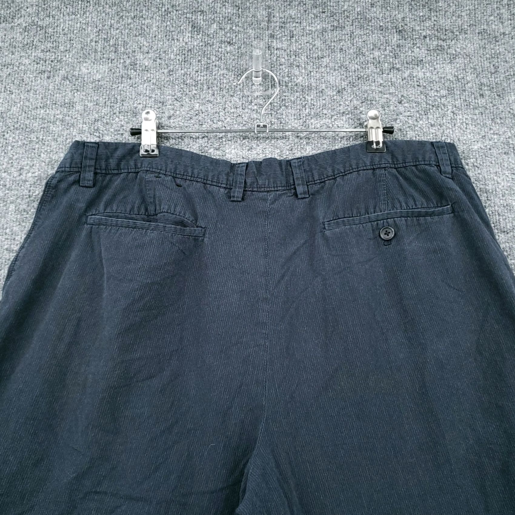 Banana Republic Banana Republic Shorts Mens 38 Blue Bermuda Mid Rise Striped Flat Front Cotton Size US 38 / EU 54 - 6 Thumbnail
