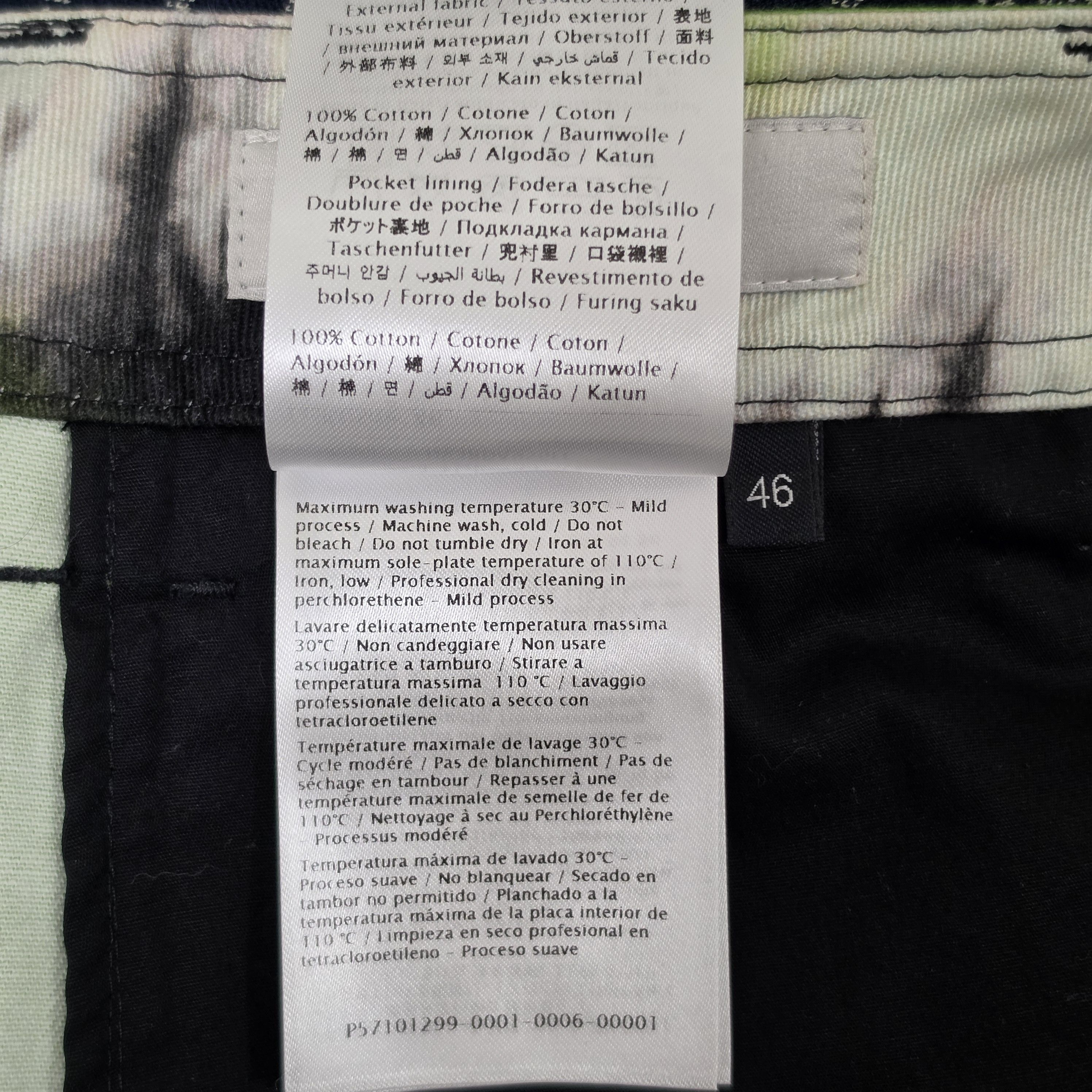 Valentino Bermuda shorts with jelly block print Size US 32 / EU 48 - 8 Thumbnail