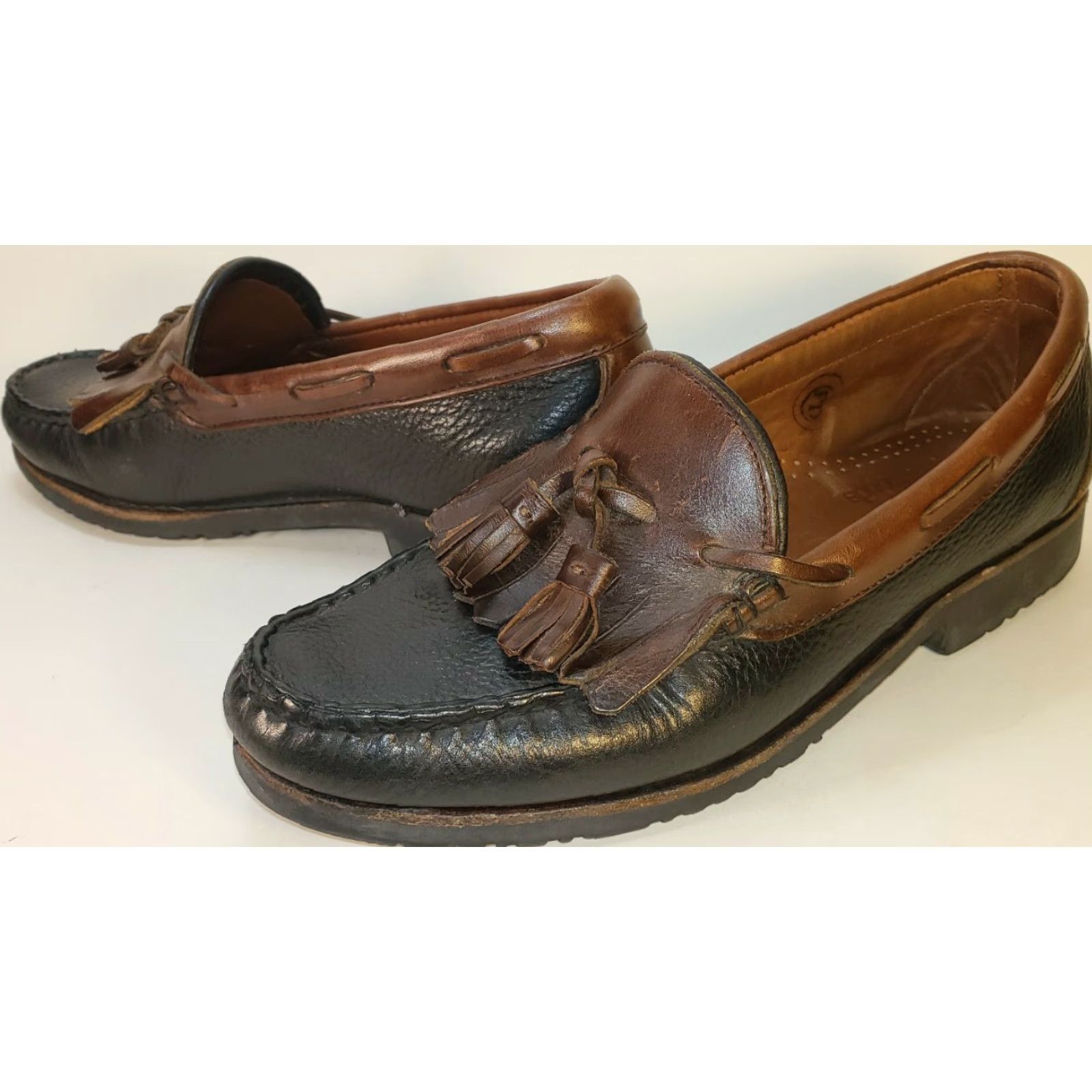 Allen Edmonds Allen Edmonds Nashau Loafer Men’s Size 8M Black/Brown Two-Tone Tassels & Kilt Two-Tone Leather Upper Leather Insole Vintage: No Mens Size US 8 / EU 41 - 4 Thumbnail