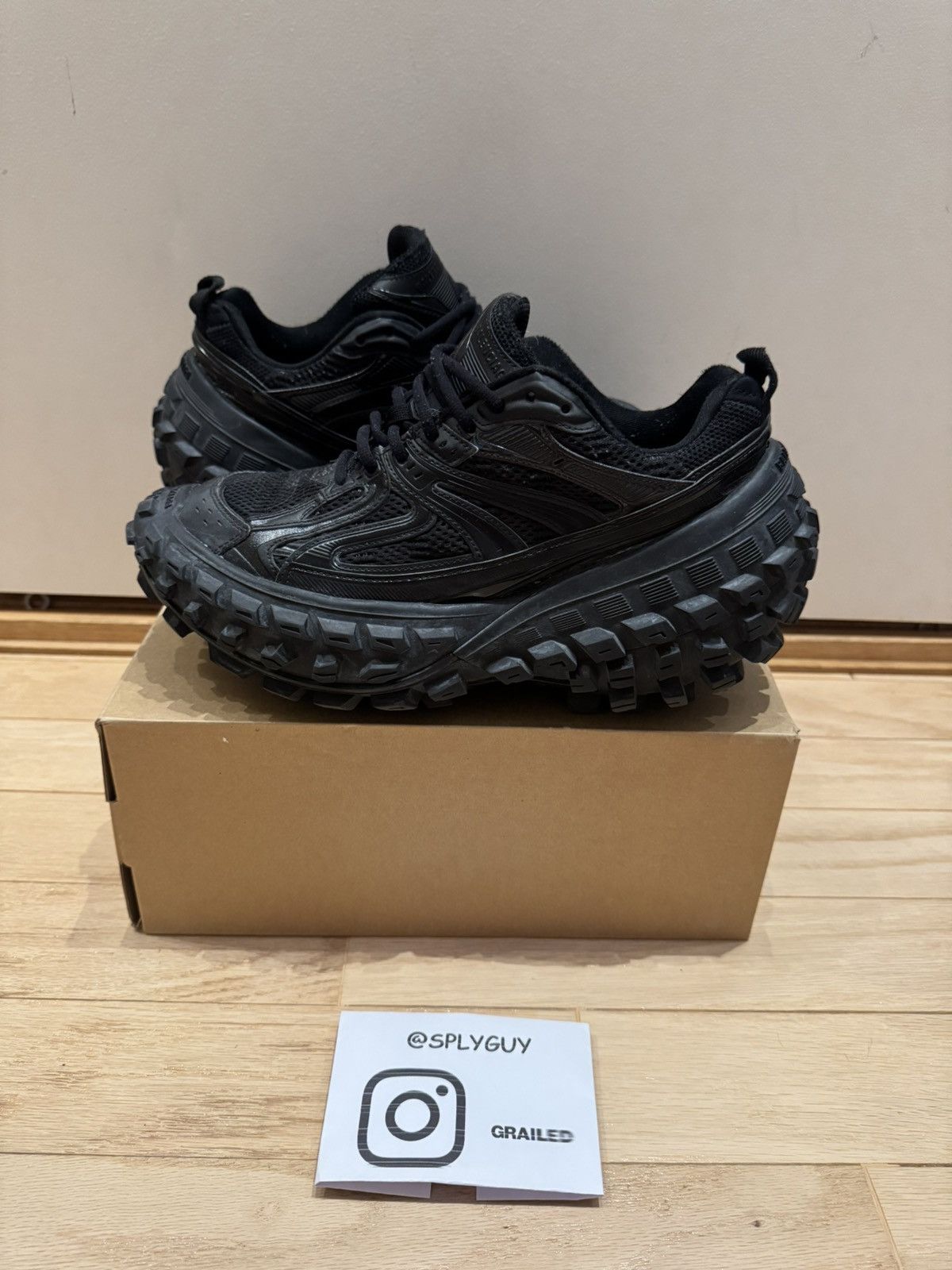 Balenciaga Balenciaga Defender Bouncer Sneaker Black size 42 Balenciaga Balenciaga Defender Bouncer Sneaker Black size 42