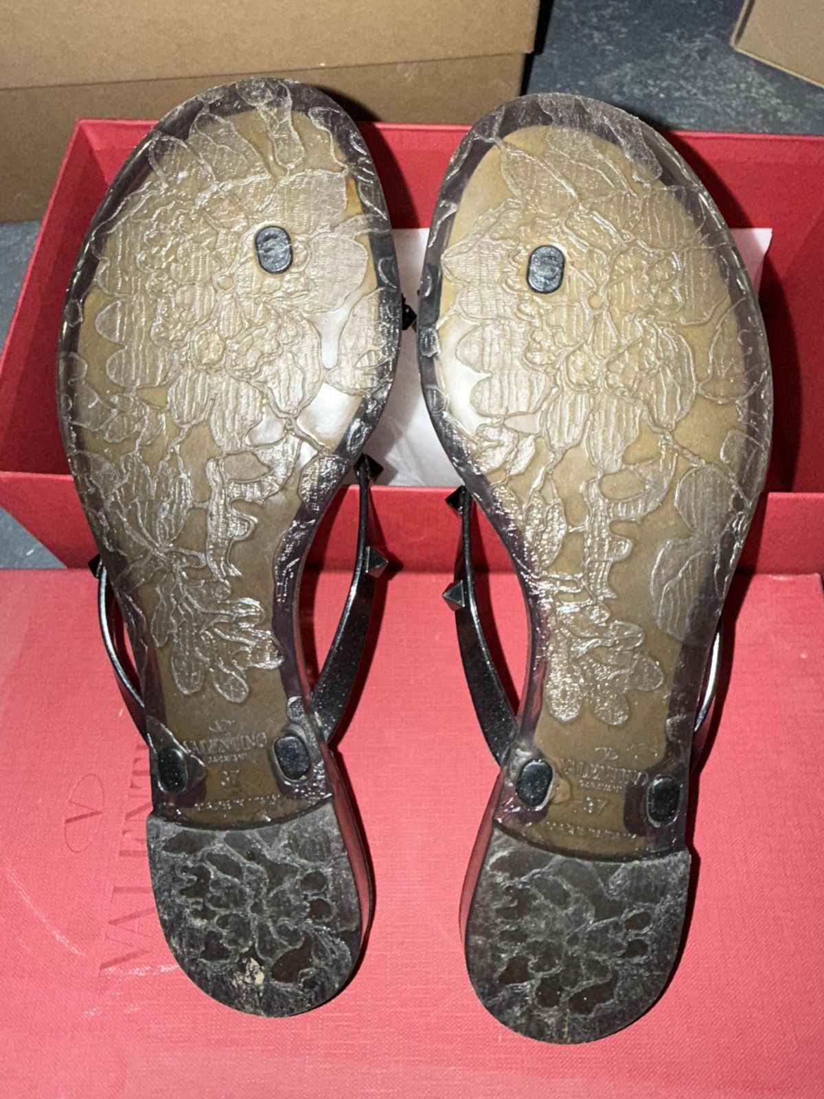 Valentino Valentino Garavani Women's Black Studded Bow Thong Sandal Size US 6.5 / IT 36.5 - 4 Thumbnail