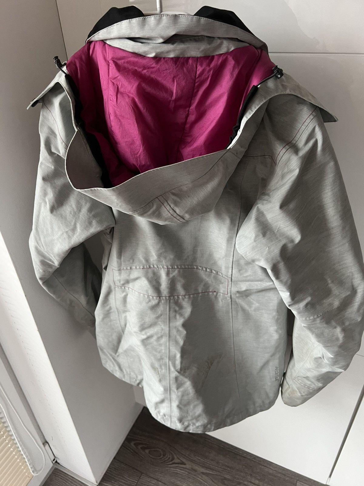 Norrona Norrona Gore-Tex Roldal Rare Gorpcore Insulated Pro Jacket Size S / US 4 / IT 40 - 8 Thumbnail