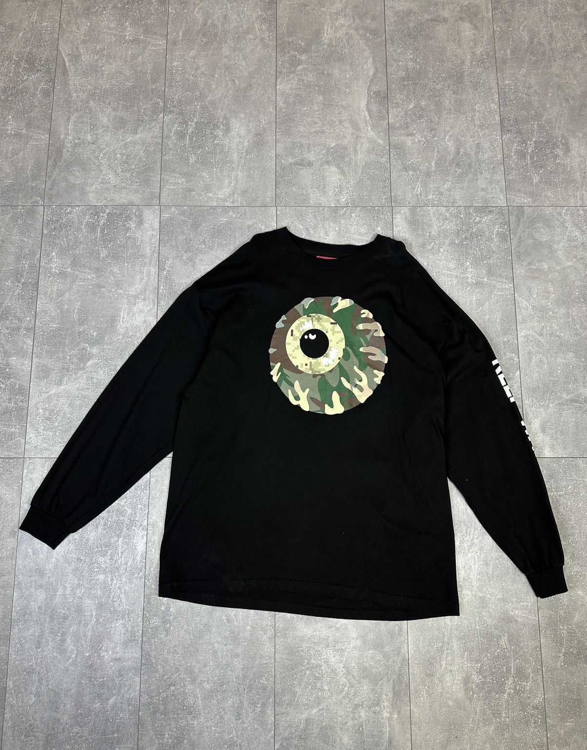 Other Men’s vintage overprint logo Mishka мишка long sleeve Size US XXL / EU 58 / 5 - 1 Thumbnail