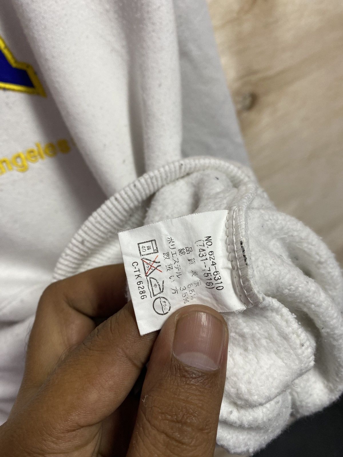 Other vintage white UCLA Bruins hoodie. Size US XL / EU 56 / 4 - 4 Thumbnail