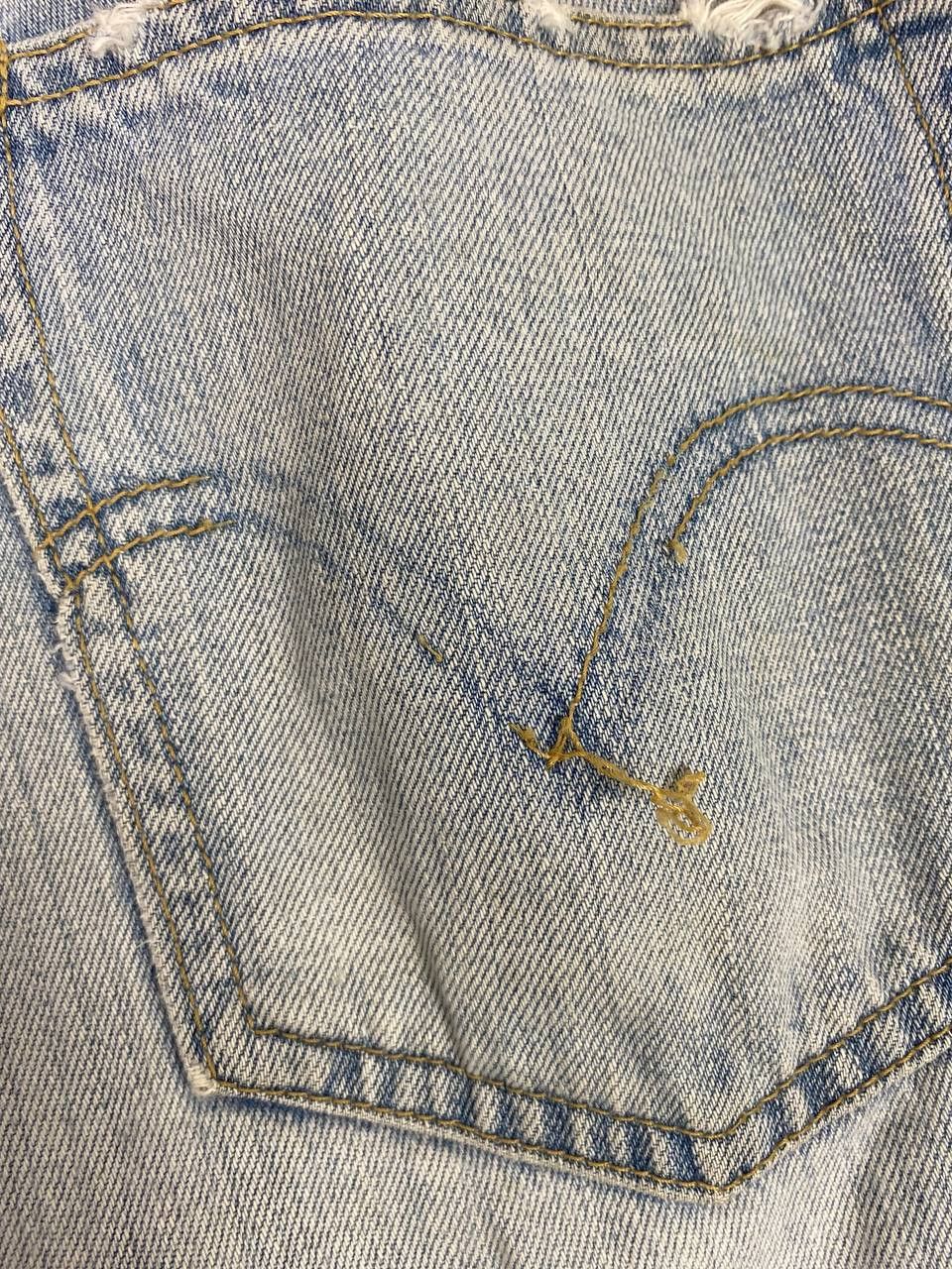 Levi's vintage levis 504 lightwash denim nice design Size US 35 - 6 Thumbnail