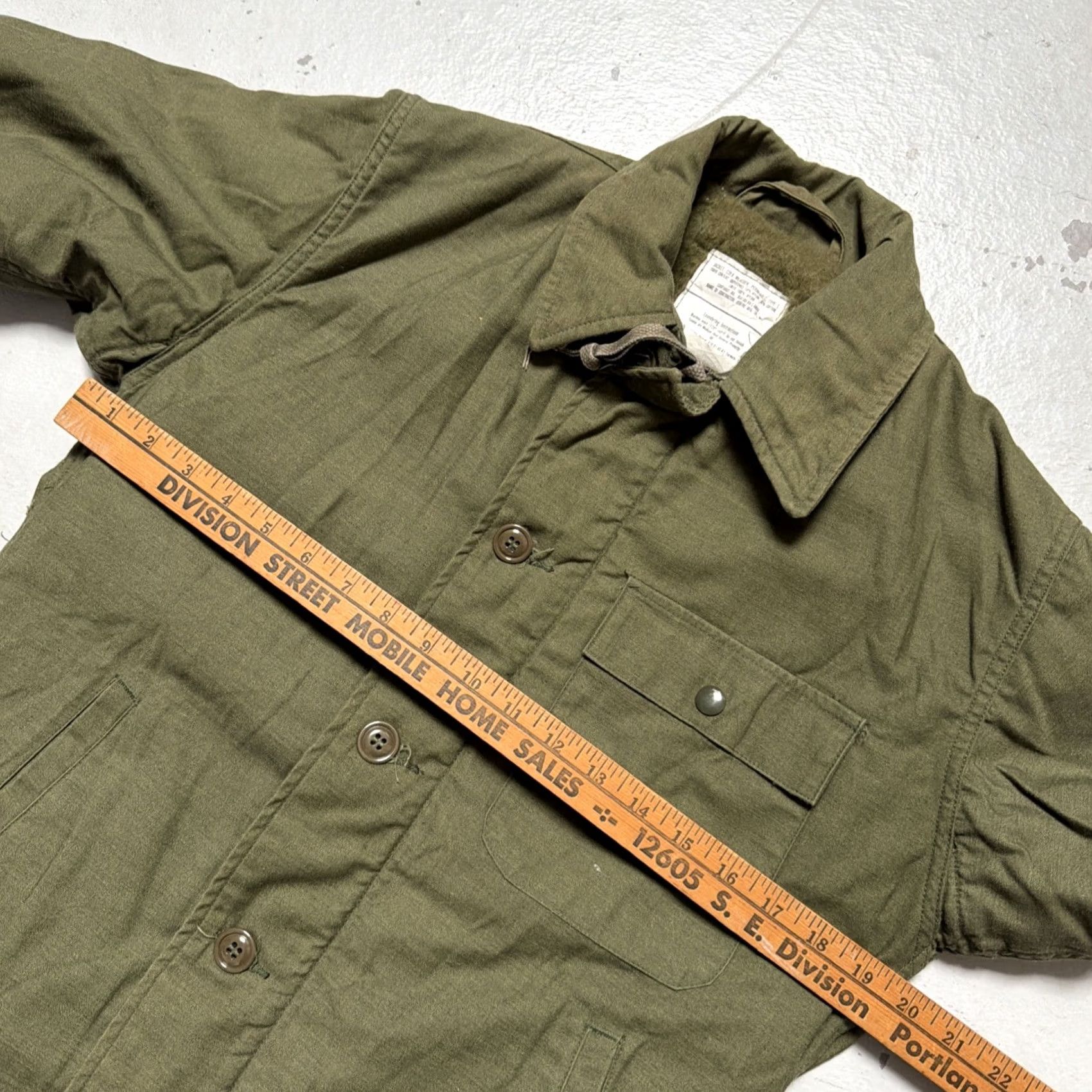Vintage VINTAGE Centre Mfg. US Military A-2 USN Deck Jacket Lined Jacket S Unworn? Green US NAVY Americana 90s Combat Military Jacket Mens Womens Boys Girls Size US S / EU 44-46 / 1 - 3 Thumbnail