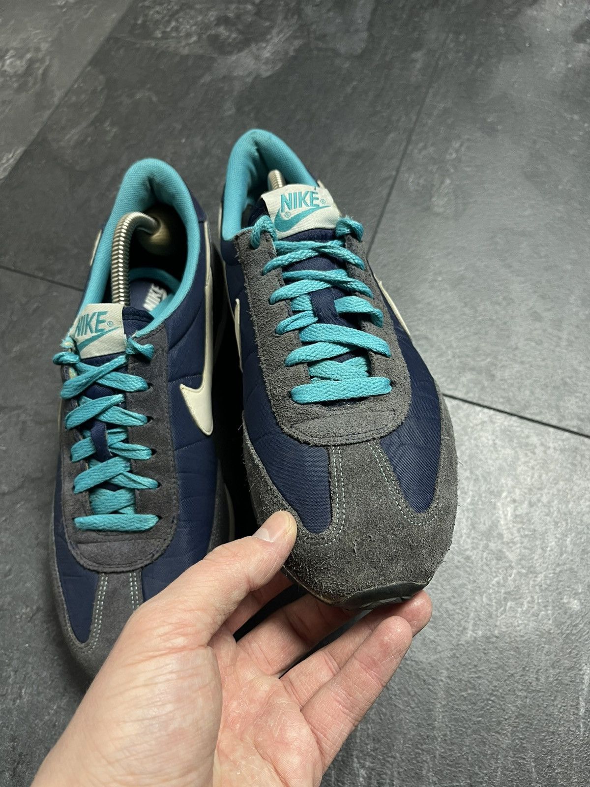 Streetwear Nike vintage low top 90s sneakers Size US 7 / EU 40 - 6 Thumbnail
