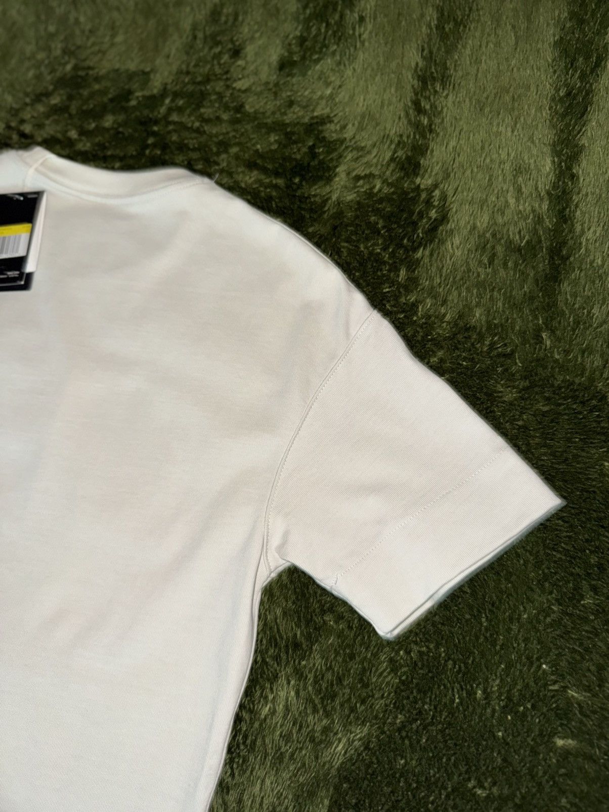 Nike [S] Nike NSW Appliqué Patch Soft Touch T-Shirt Size US S / EU 44-46 / 1 - 9 Thumbnail