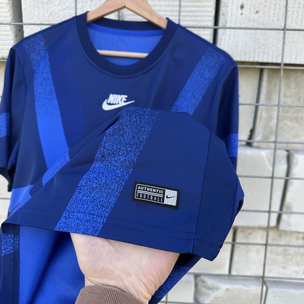 Nike Paris Saint Germain PSG Pre Match 2019 20 Football Jersey M Size US M / EU 48-50 / 2 - 2 Thumbnail