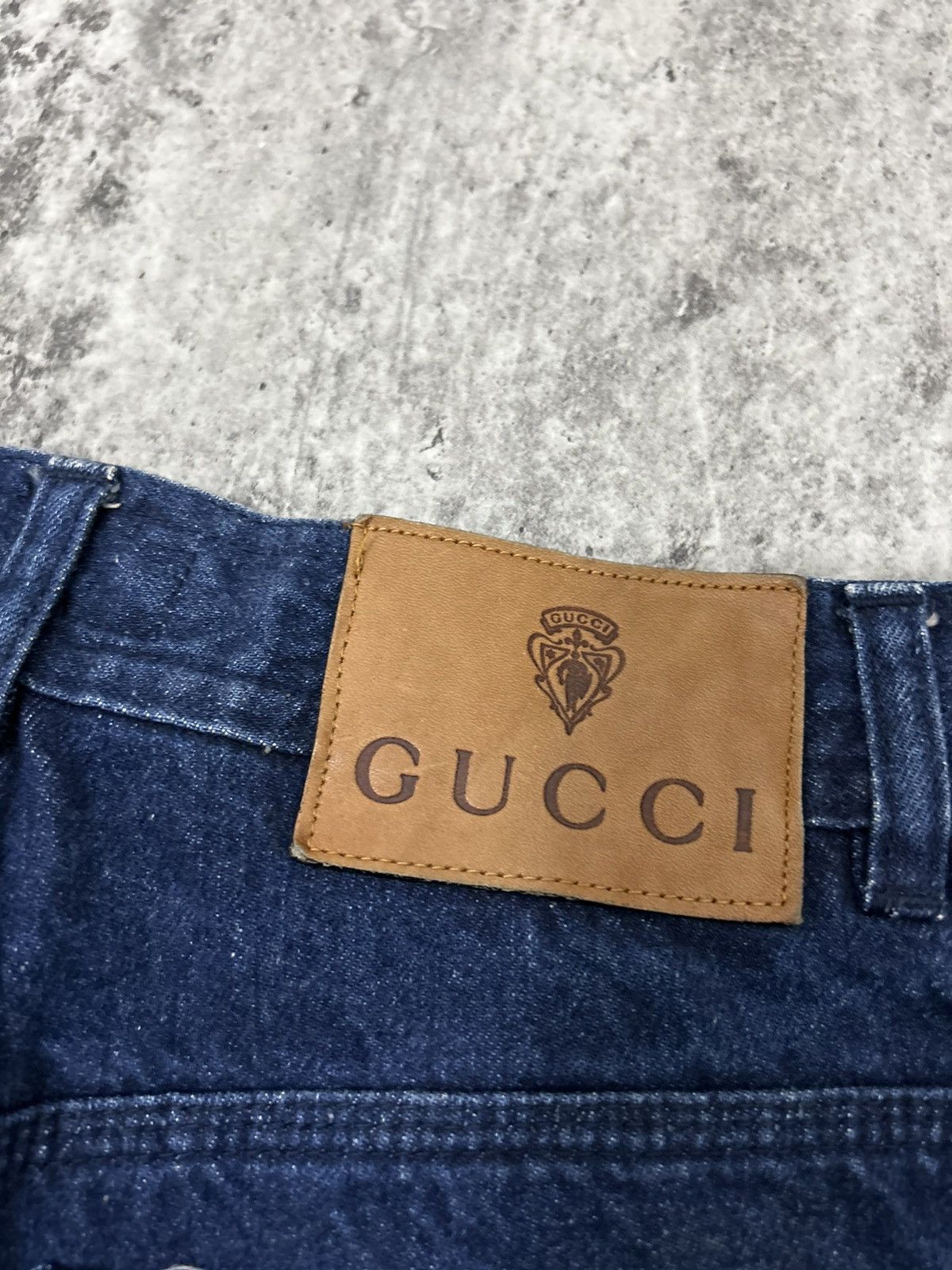 Gucci Gucci Embroidery Logo Back Pocket Jeans Size US 27 - 12 Thumbnail