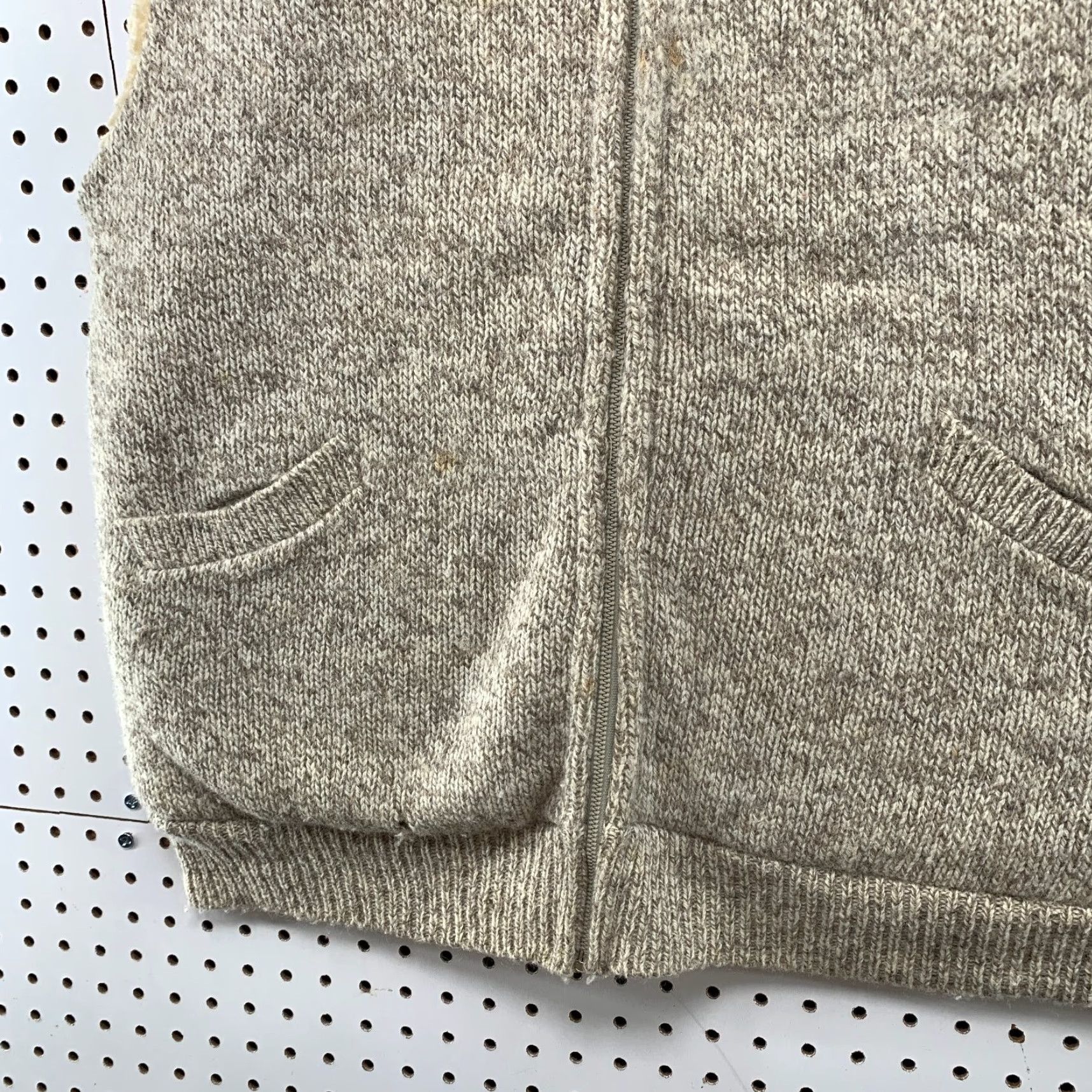 Vintage VINTAGE Winona Knits Wool Vest Mens XL Beige Sherpa Lined Sleeveless USA Size US XL / EU 56 / 4 - 7 Thumbnail