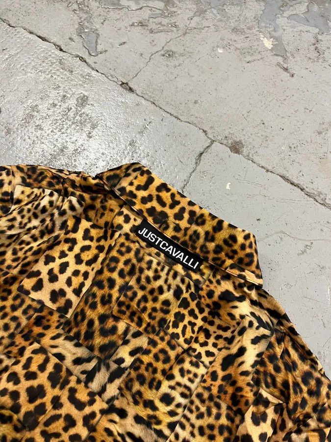 Just Cavalli AW2020 Cavalli Leopard Print Silk Savage Shirt Size US S / EU 44-46 / 1 - 7 Thumbnail