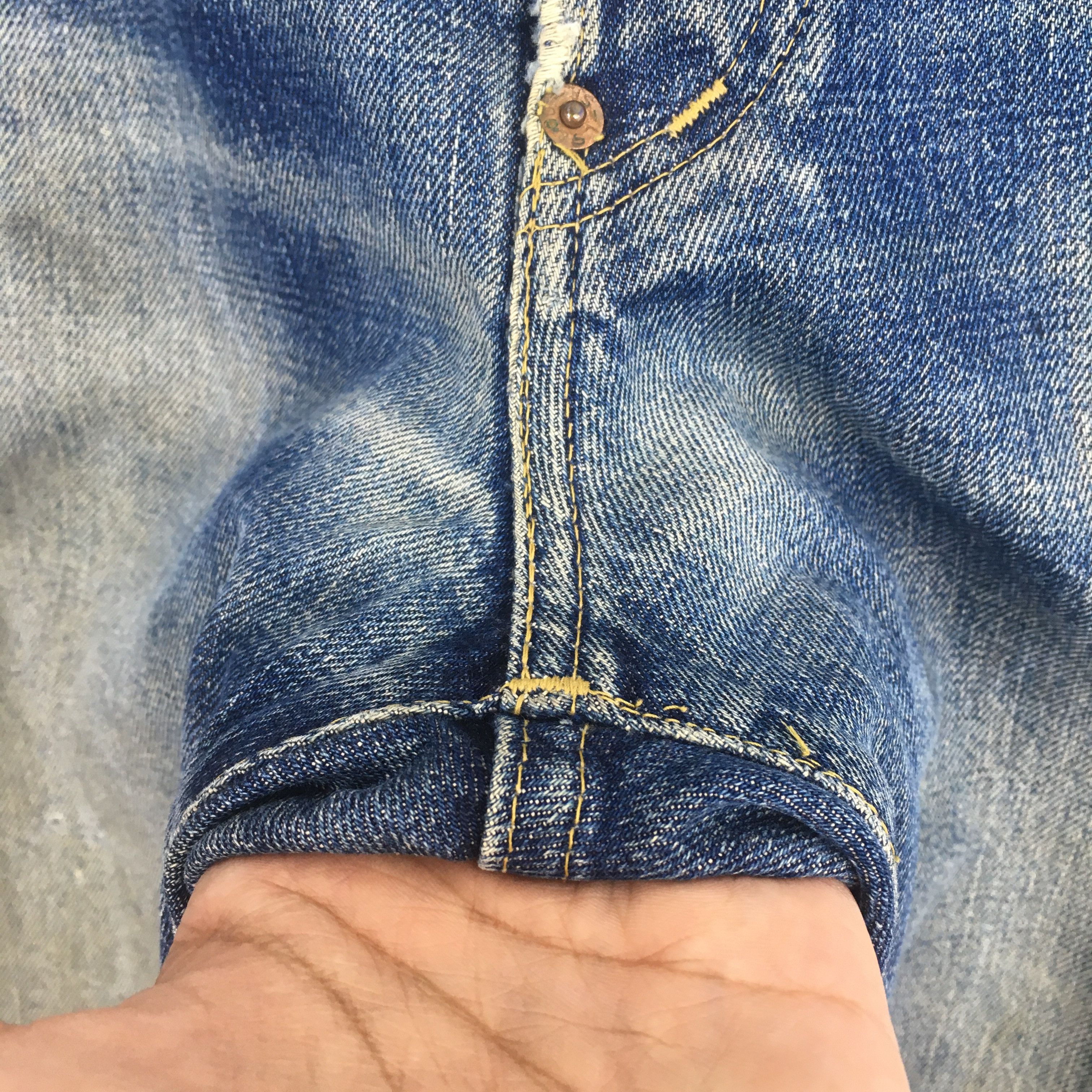 Levi's × Levi's Vintage Clothing × Vintage Size 28x30.5 Vintage Levi's 702 LVC Redline Selvedge Jeans Size 28" / US 6 / IT 42 - 8 Thumbnail