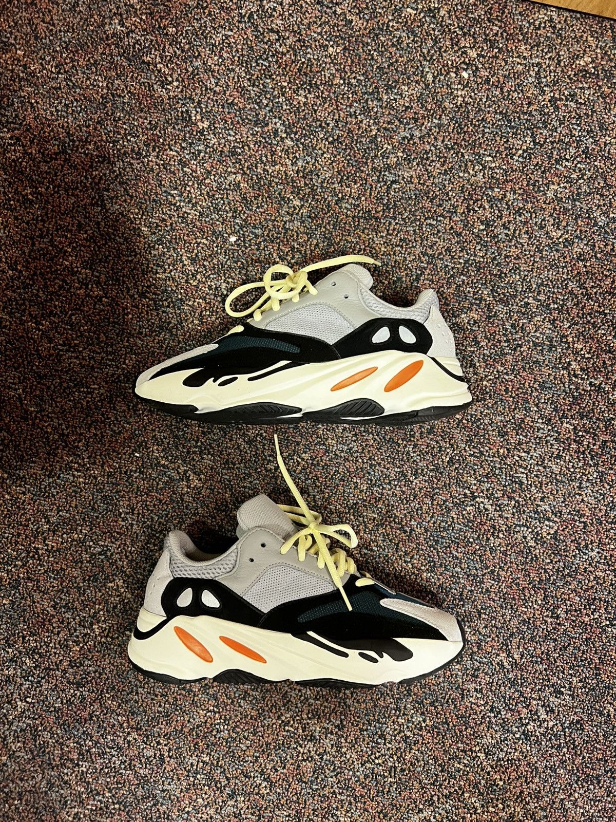 Yeezy Yeezy boost 700 waverunner Size US 8.5 / EU 41-42 - 2 Thumbnail