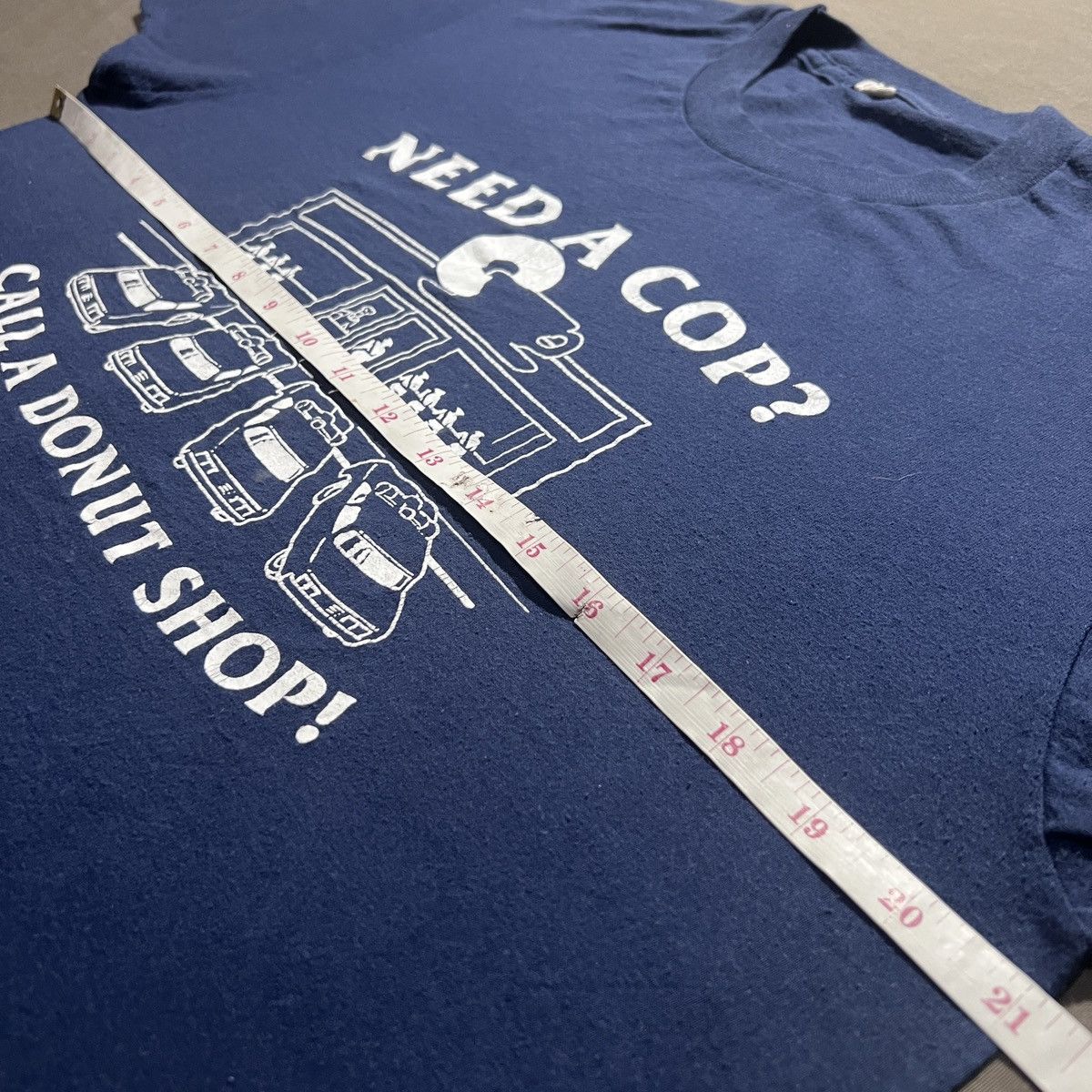 Vintage Vintage 80s Need a cop? Call a donut shop! Funny Humor Tee L Size US L / EU 52-54 / 3 - 6 Thumbnail