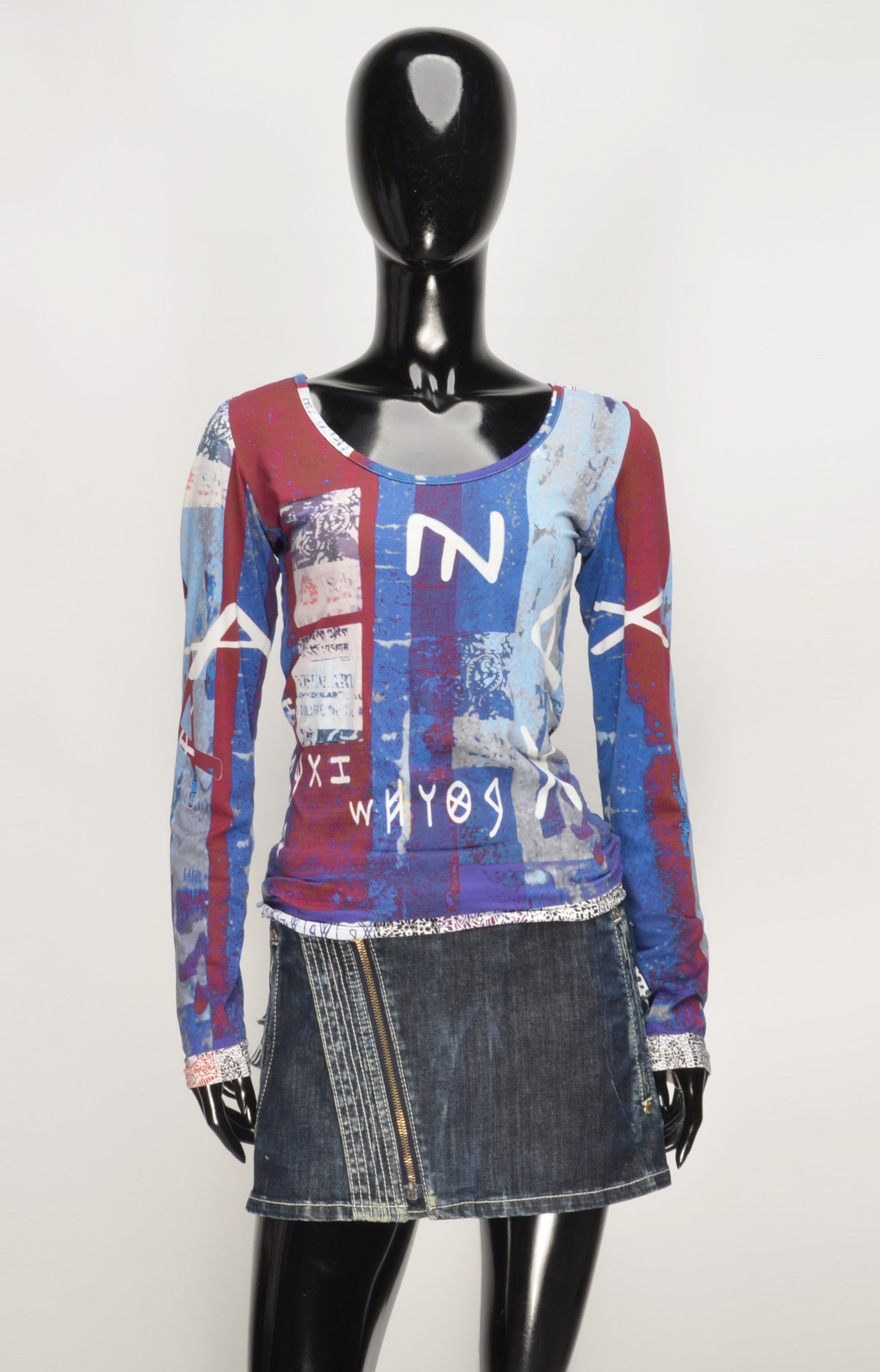 Vintage Vintage Segou Y2K Mesh Abstract Graphic Print Stretch Top Size S / US 4 / IT 40 - 1 Thumbnail