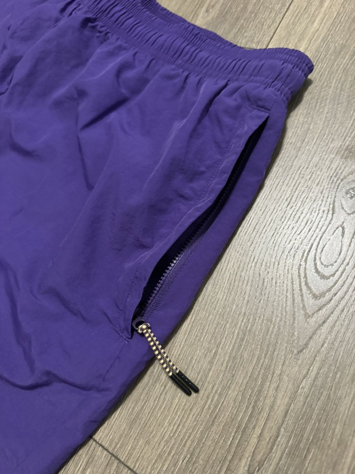 Champion Champion Shorts Purple with Zipper Pockets Size US 38 / EU 54 - 3 Thumbnail